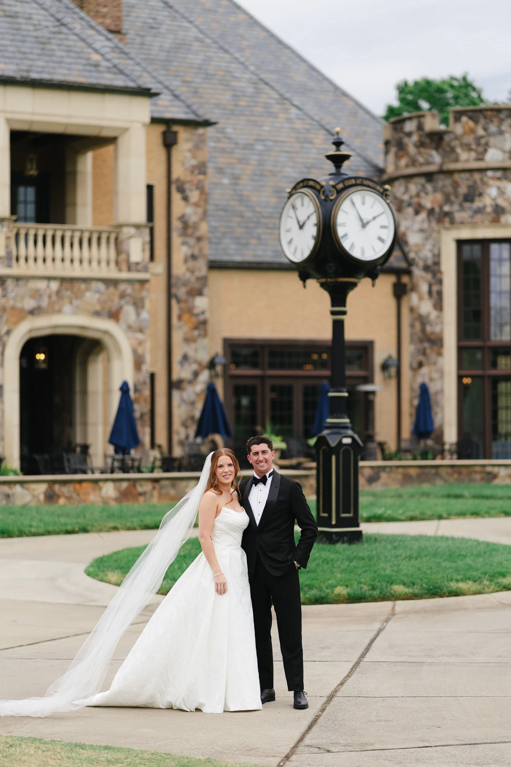 St.MatthewCatholicChurch_ClubAtLongview_CharlotteFilmWeddingPhotographer_ParksPictures