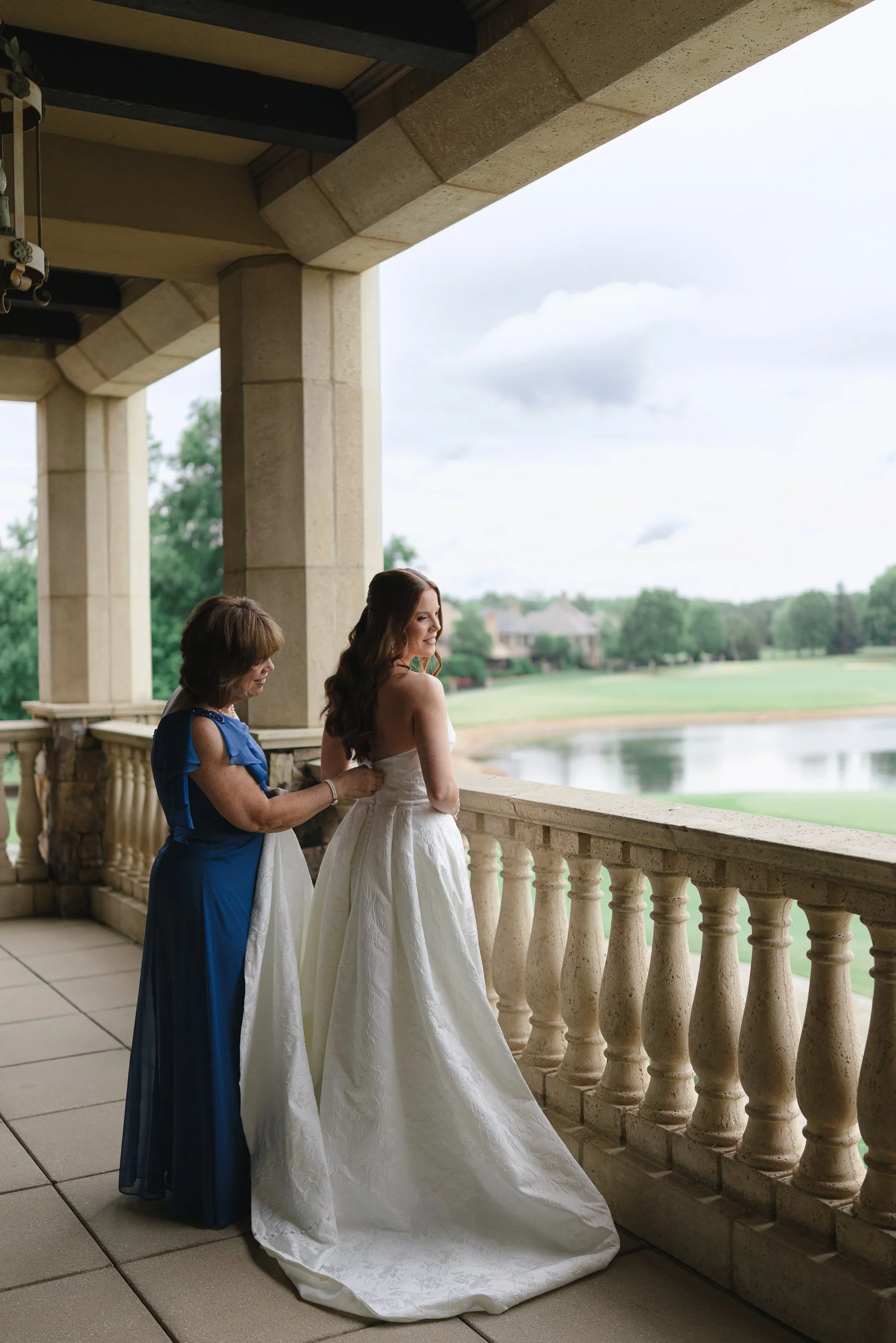 St.MatthewCatholicChurch_ClubAtLongview_CharlotteFilmWeddingPhotographer_ParksPictures