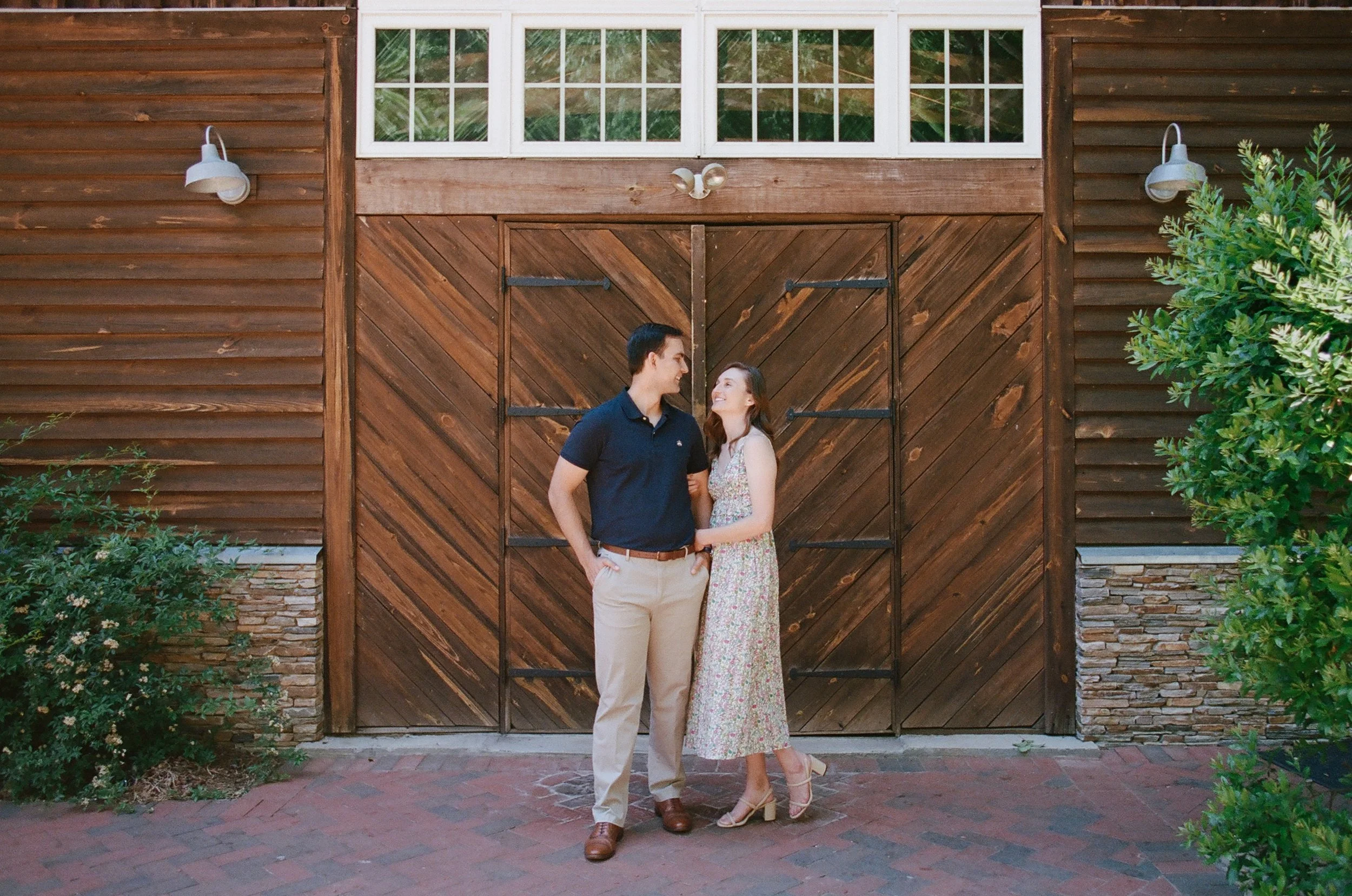 FilmEngagementPhotos_AlexanderHomestead_CharlotteNCWeddingPhotographerNearby_ParksPictures