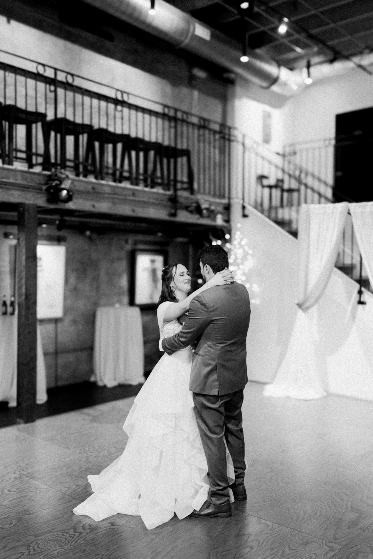 TheLongRoom_PlazaMidwood_CharlotteNCBestFilmWeddingPhotographers_ParksPictures_MichaelParks