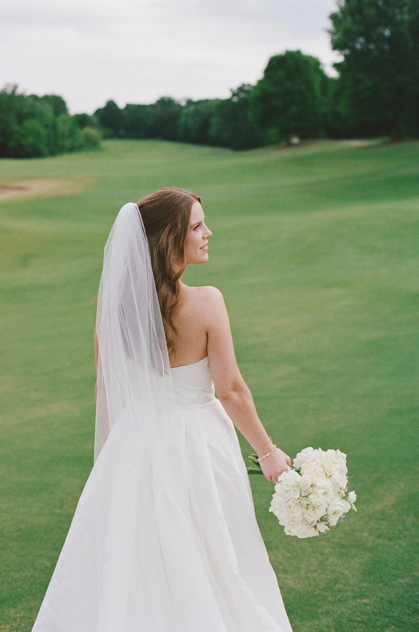 St.MatthewCatholicChurch_ClubAtLongview_CharlotteFilmWeddingPhotographer_ParksPictures