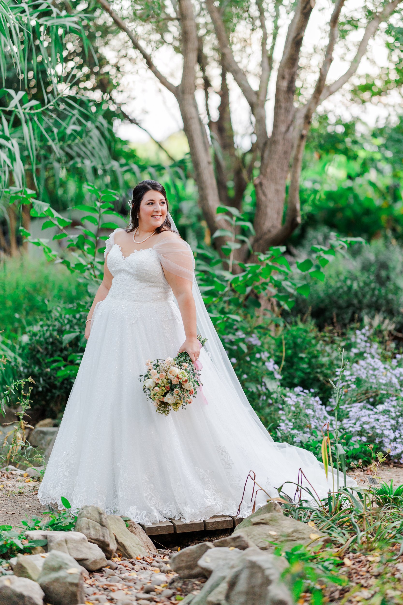 McGillRoseGarden_BridalPortrait_HolyTrinityGreekOrthodoxCathedral_CharlotteNCWeddingPhotographer_ParksPictures