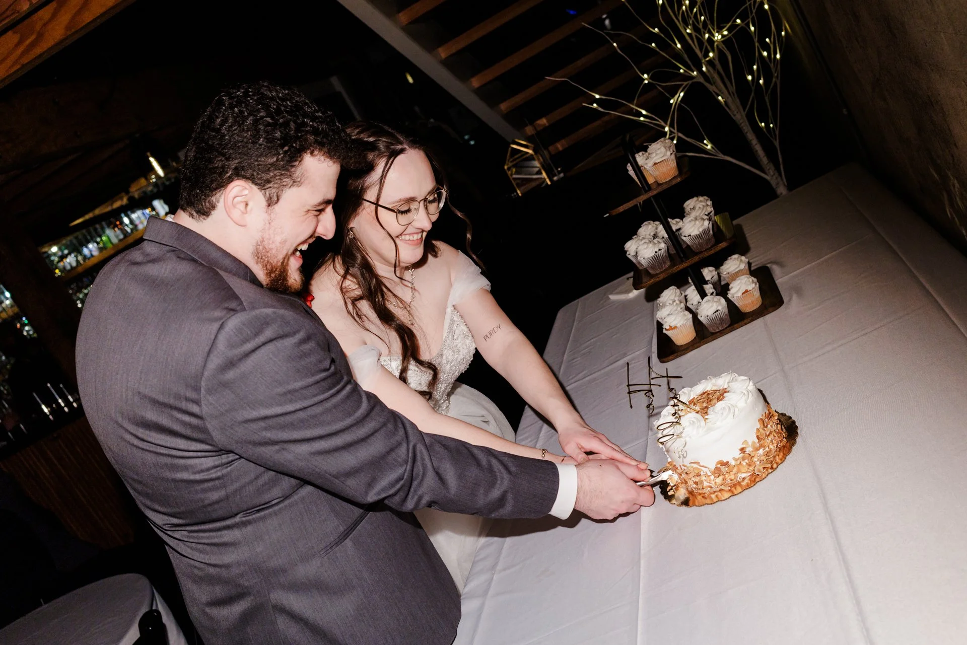 TheLongRoom_PlazaMidwood_CharlotteNCBestFilmWeddingPhotographers_ParksPictures_MichaelParks