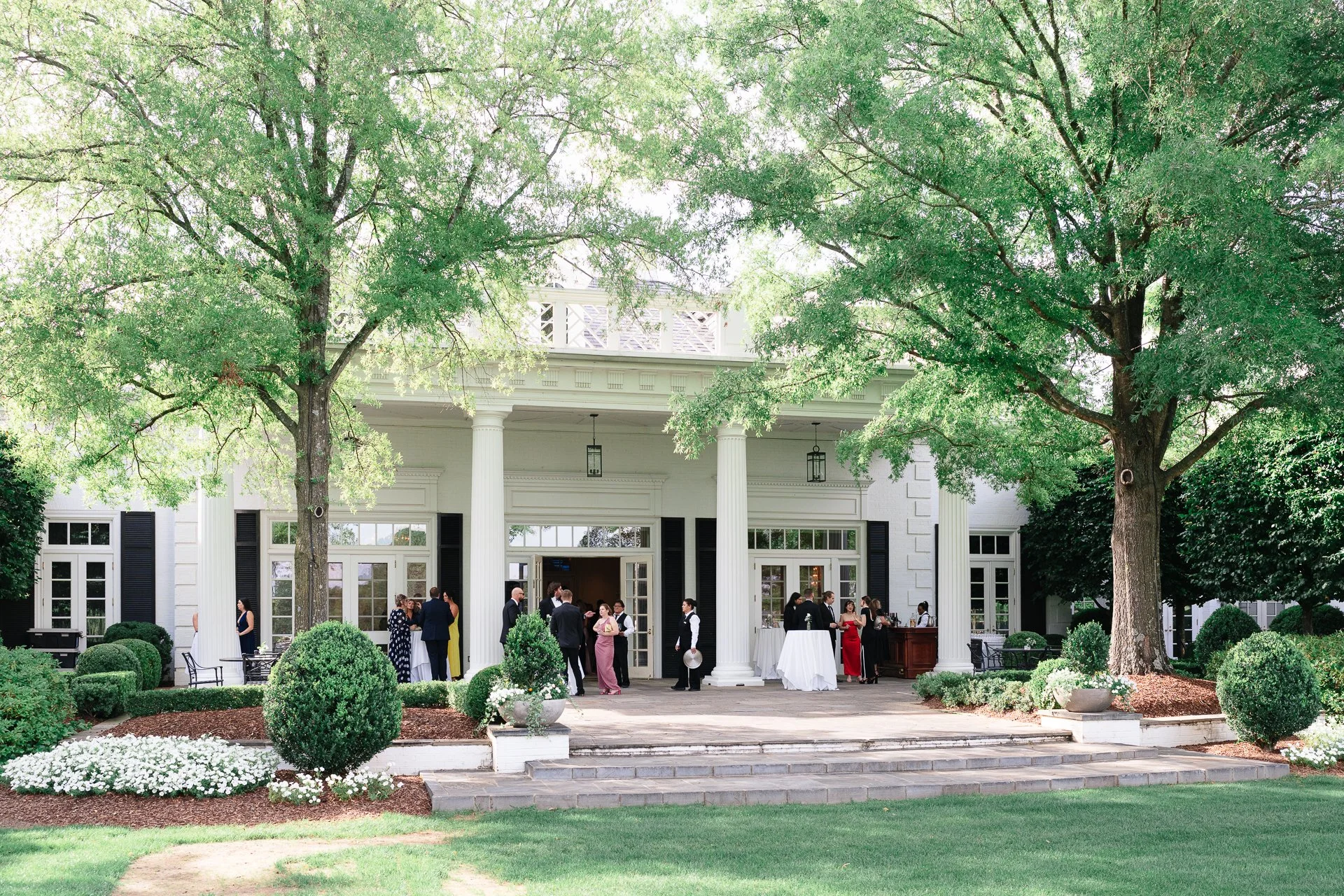 Quail Hollow Club wedding on golf course by best Charlotte Wedding Photographer ParksPictures
