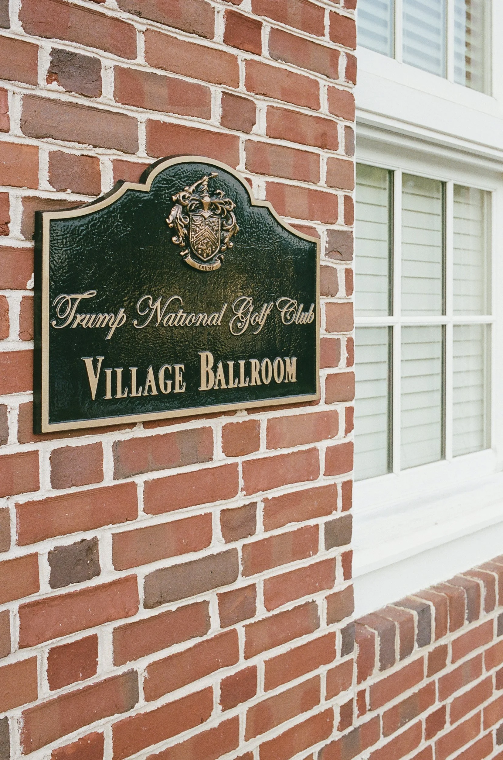 RehearsalDinner_TrumpNationalGolfCourseCharlotte_WeddingPhotographer_ParksPictures