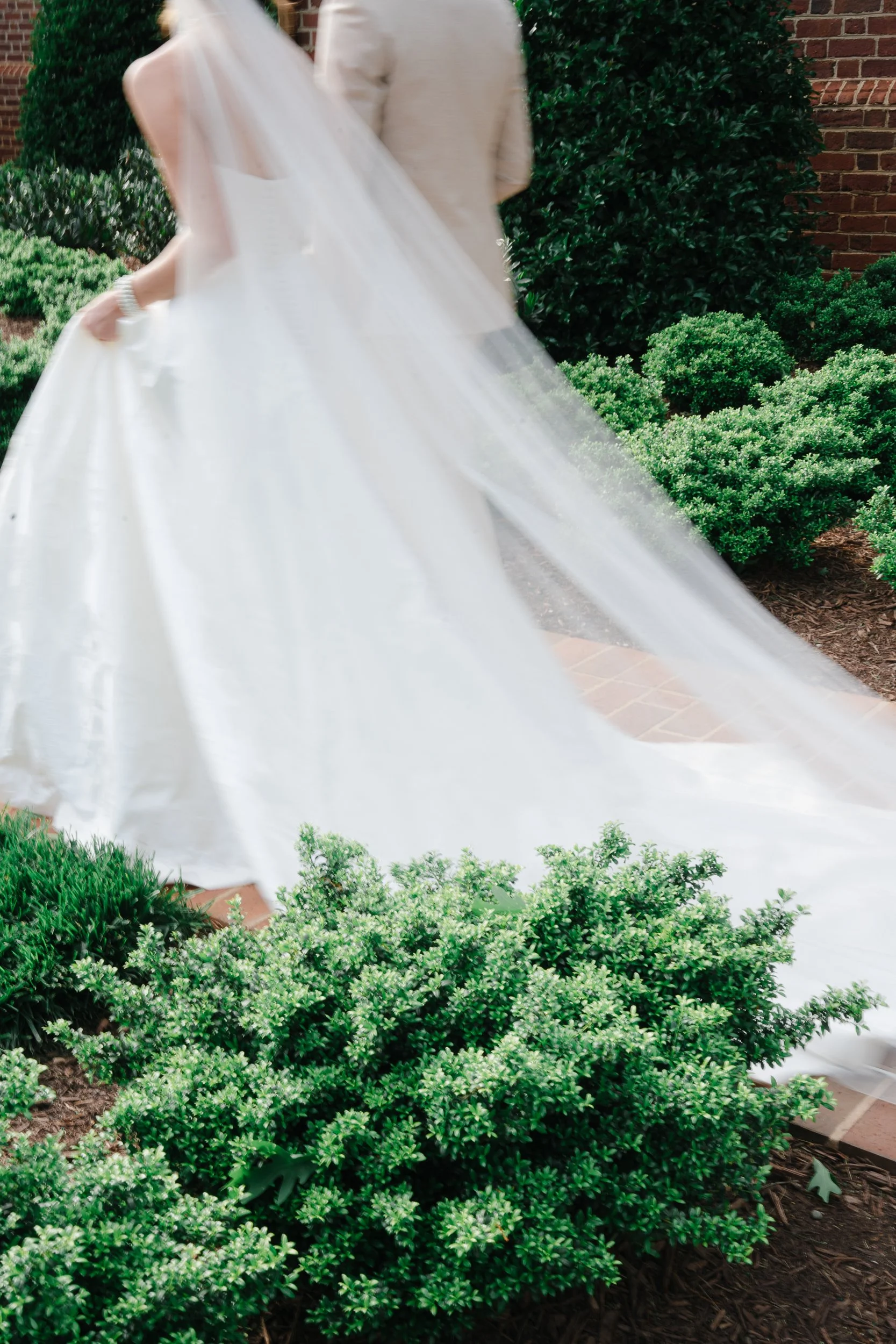 CroweMansionWeddingLincolnton_CharlotteNCFilmWeddingPhotographer_ParksPictures