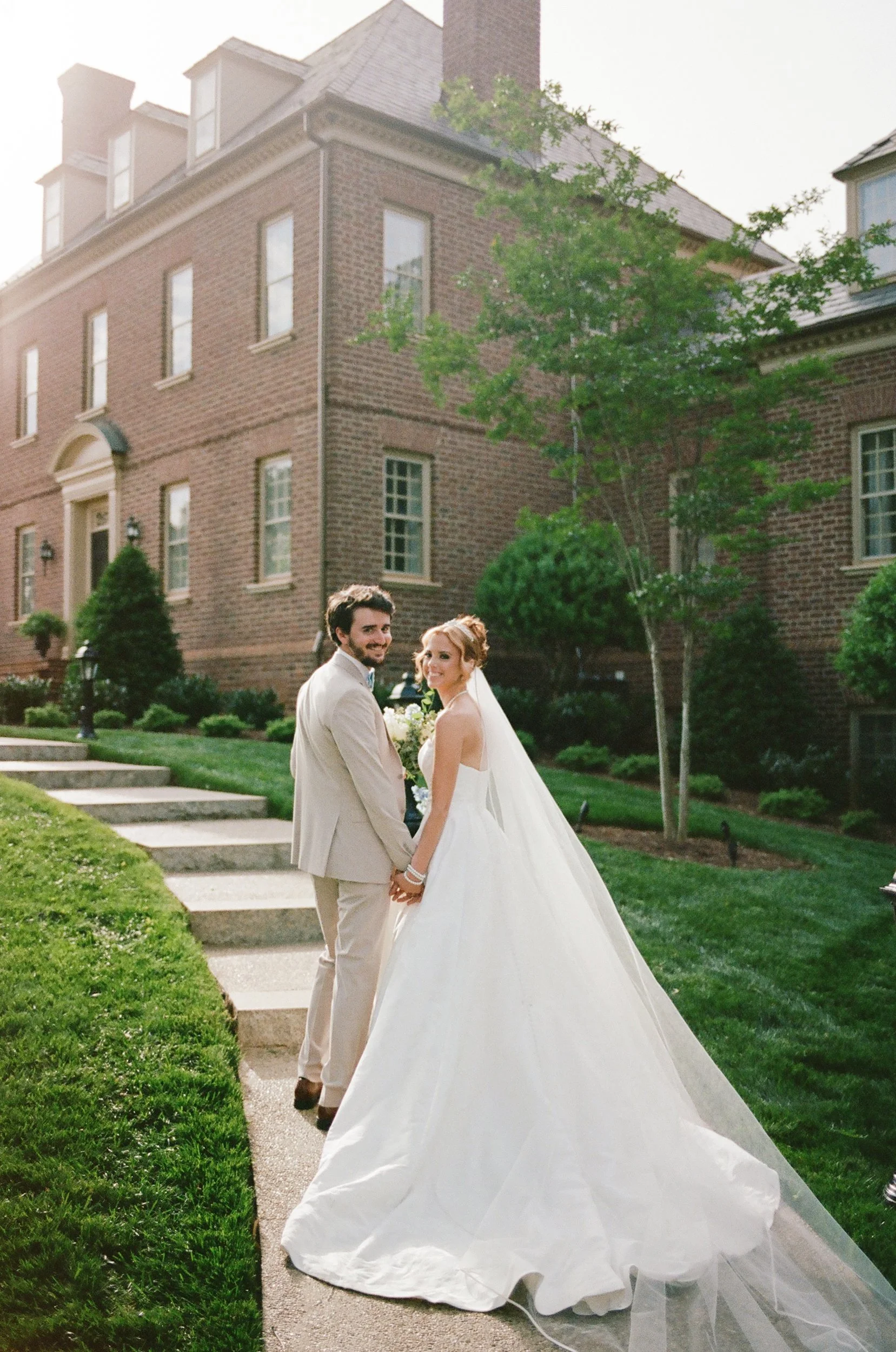 CroweMansion_CharlotteNCFilmWeddingPhotographers_ParksPictures-8.jpg