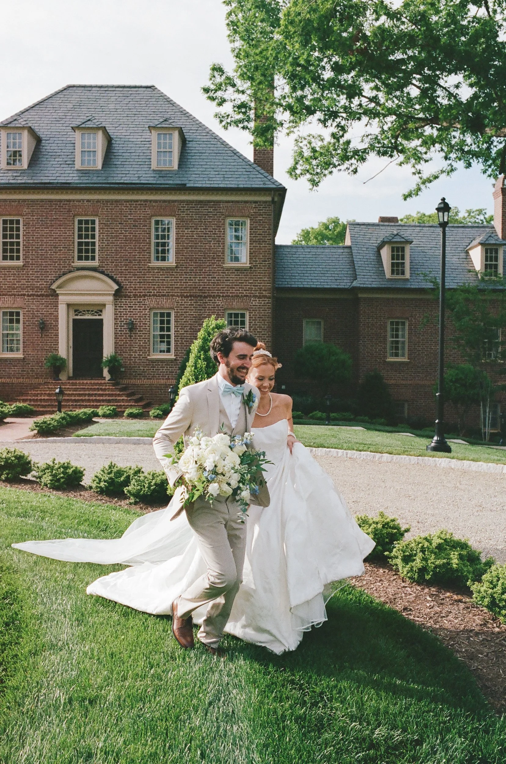 CroweMansionWeddingLincolnton_CharlotteNCFilmWeddingPhotographer_ParksPictures