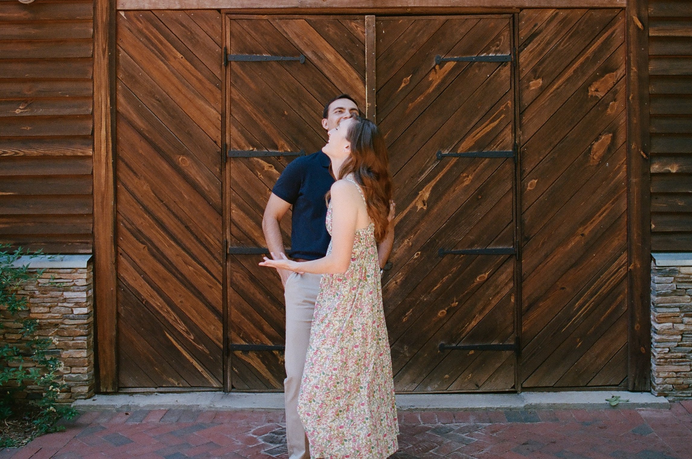 FilmEngagementPhotos_AlexanderHomestead_CharlotteNCWeddingPhotographerNearby_ParksPictures