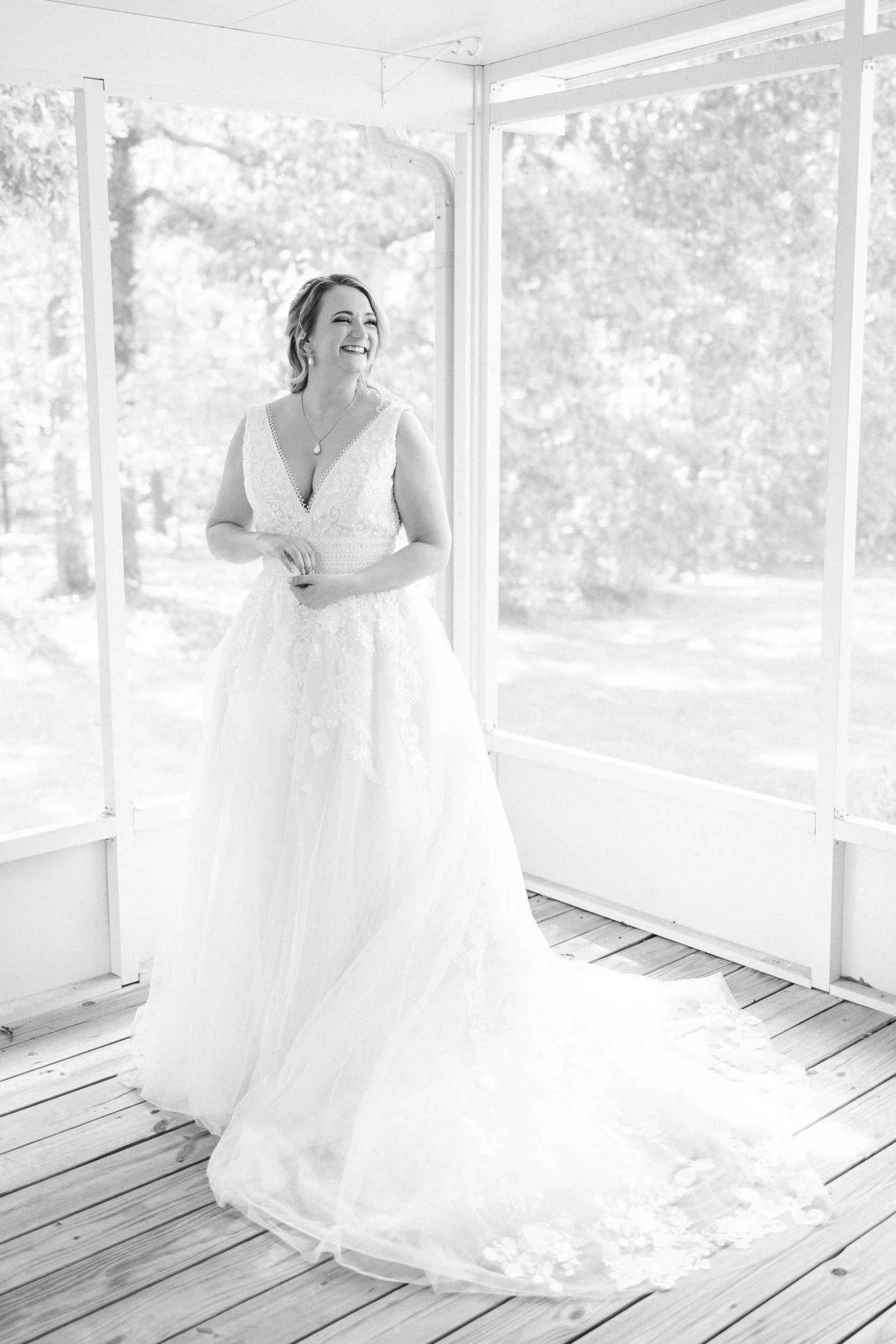CharlotteWeddingPhotographer_ILBellaGardensWedding_ParksPictures-6.jpg