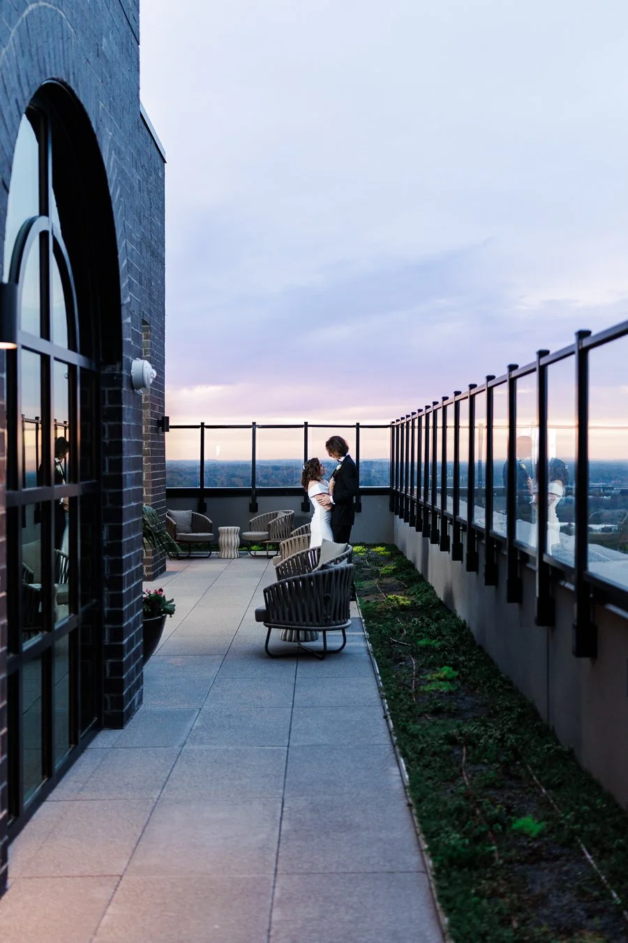 Wedding at Kingston South End by Charlotte wedding photographer ParksPictures