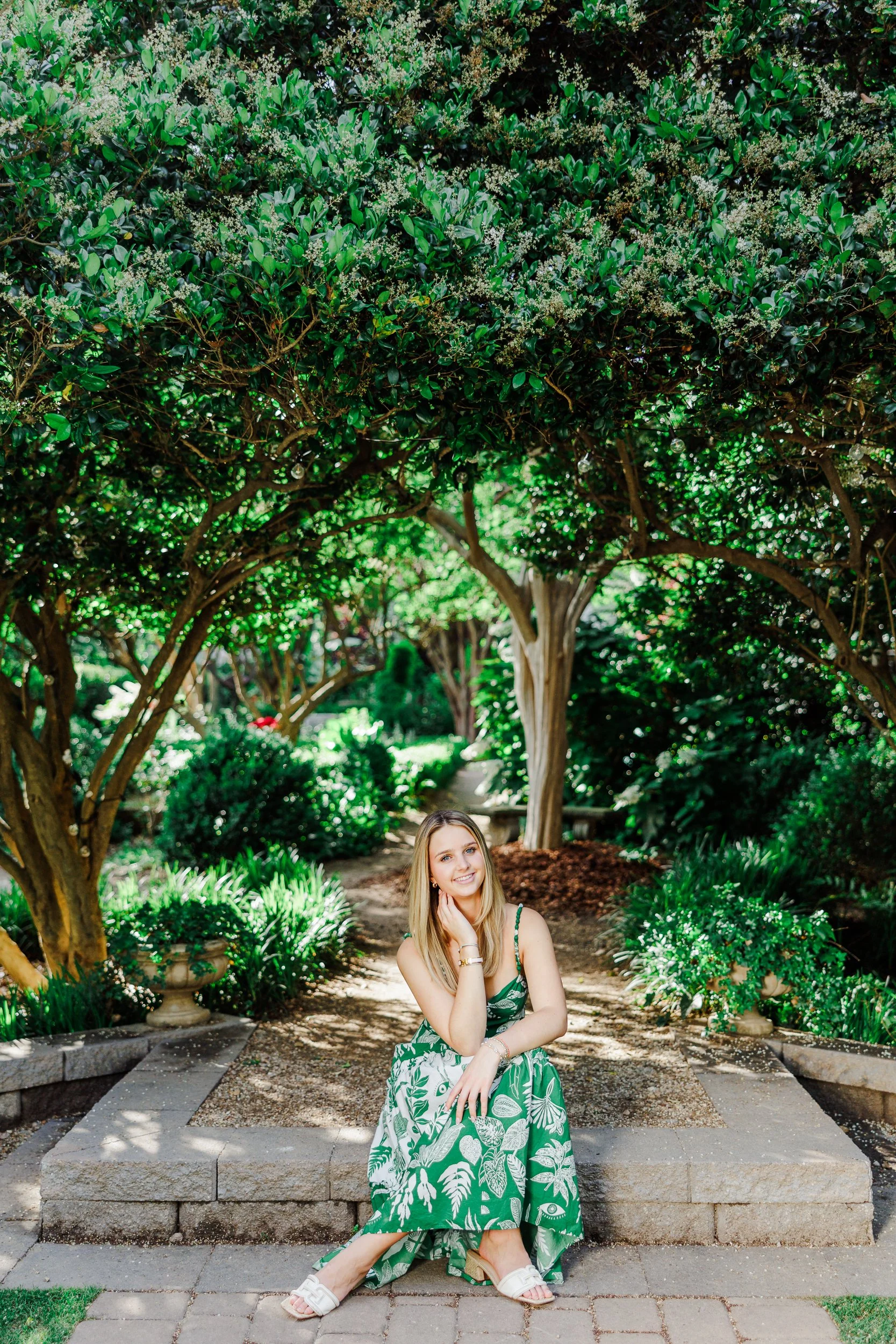 CharlotteCatholicHighSchoolSeniorPhotosMcgillRoseGardenFreedomParkParksPictures