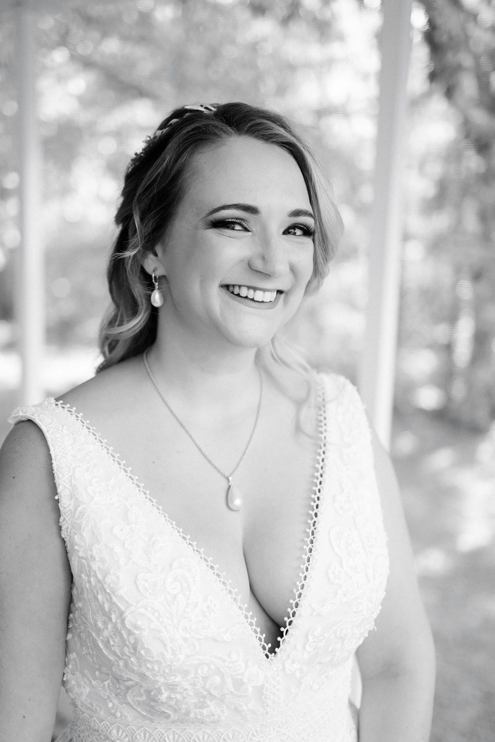 CharlotteWeddingPhotographer_ILBellaGardensWedding_ParksPictures-8.jpg