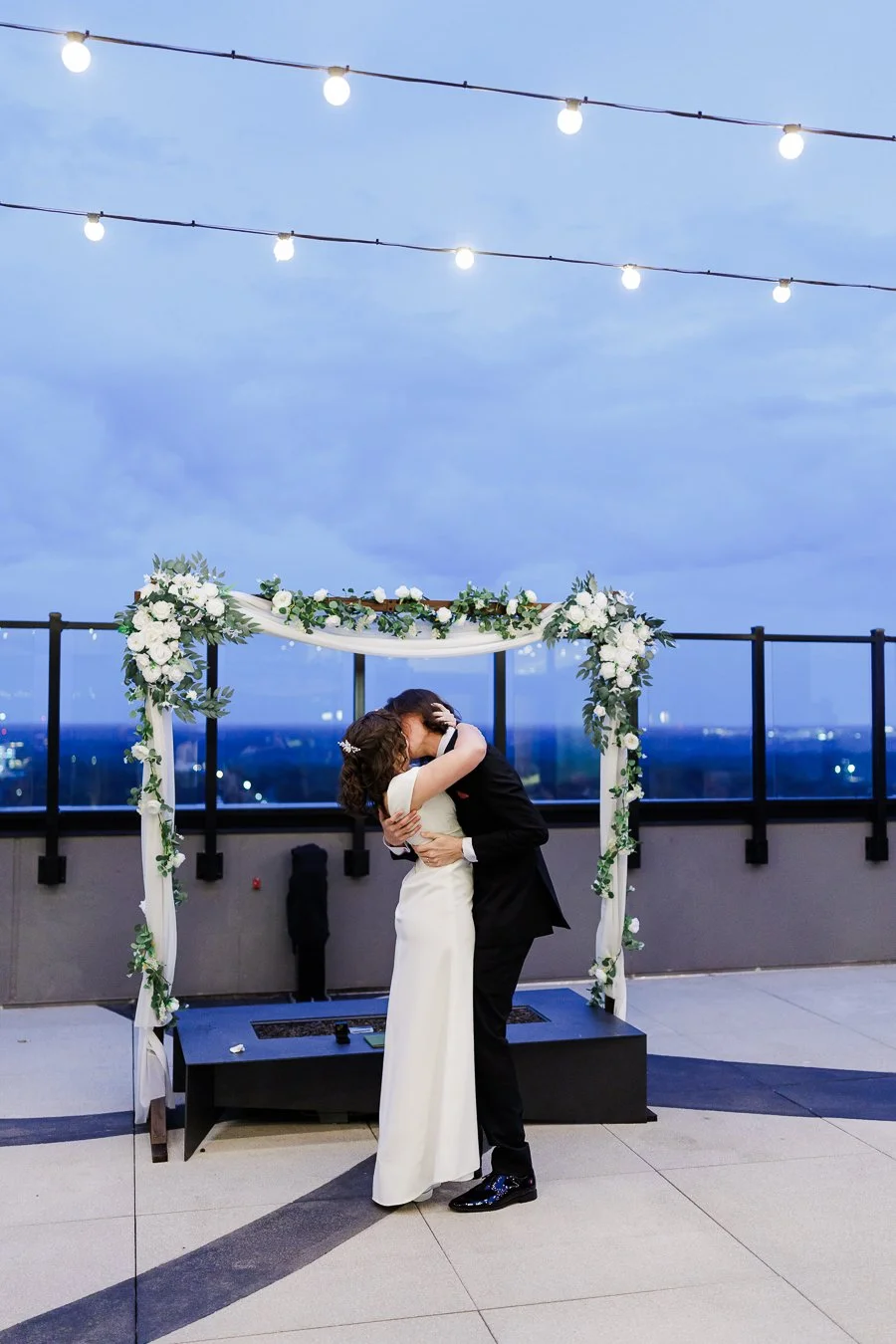 Wedding at Kingston South End by Charlotte wedding photographer ParksPictures