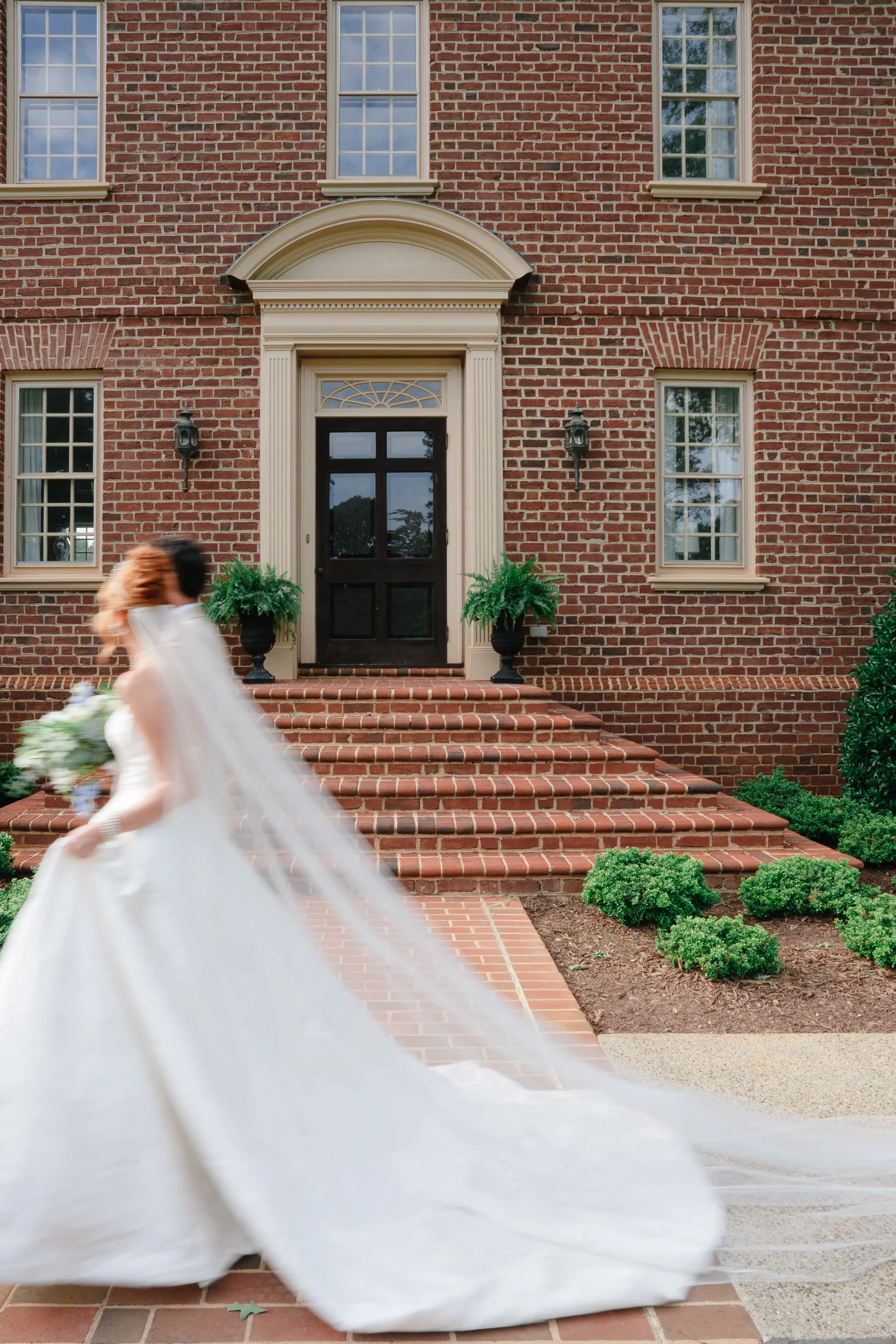 CroweMansionWeddingLincolnton_CharlotteNCFilmWeddingPhotographer_ParksPictures