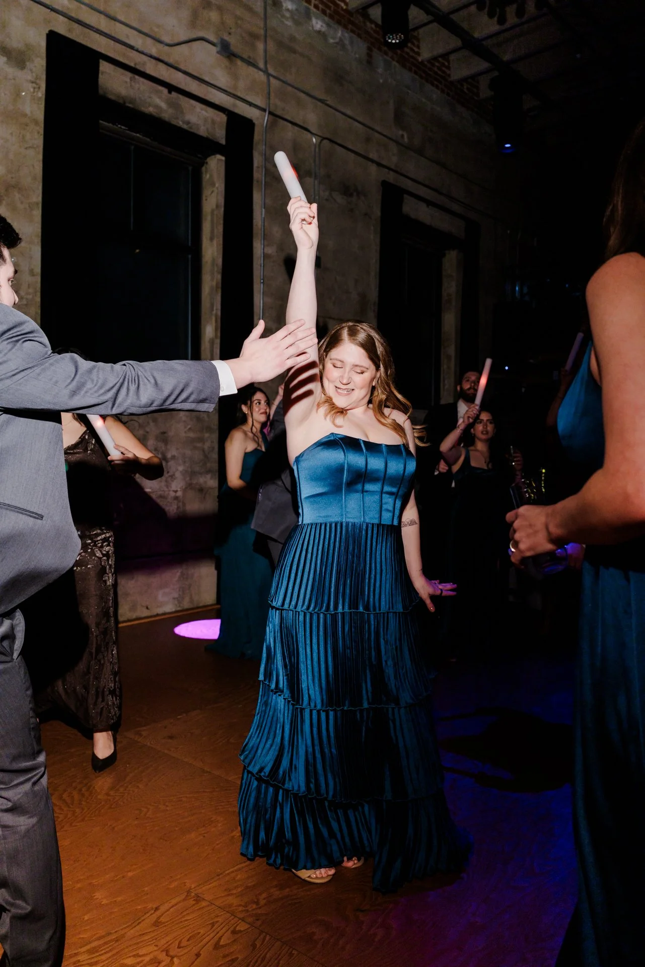 TheLongRoom_PlazaMidwood_CharlotteNCBestFilmWeddingPhotographers_ParksPictures_MichaelParks