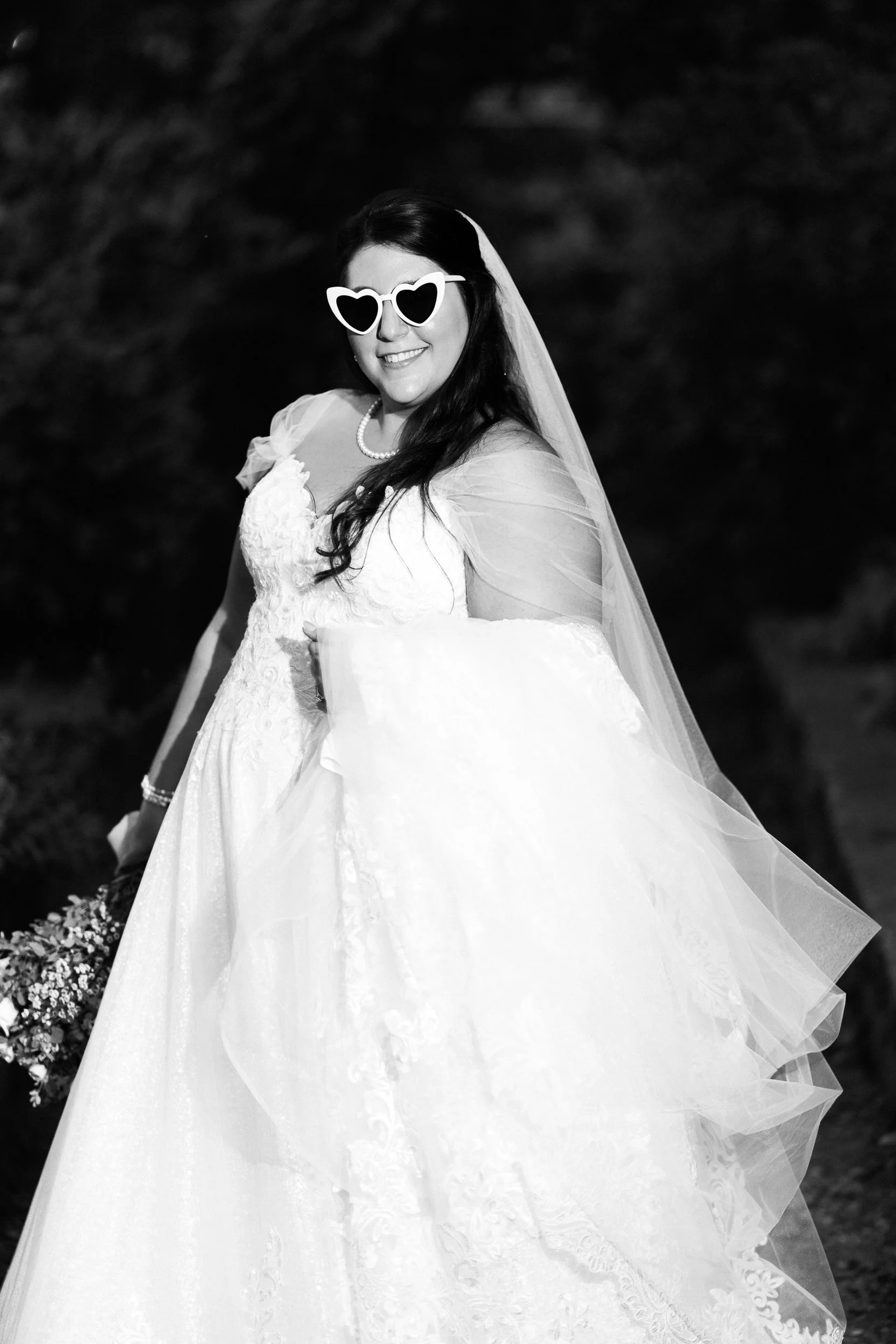 McGillRoseGarden_BridalPortrait_HolyTrinityGreekOrthodoxCathedral_CharlotteNCWeddingPhotographer_ParksPictures