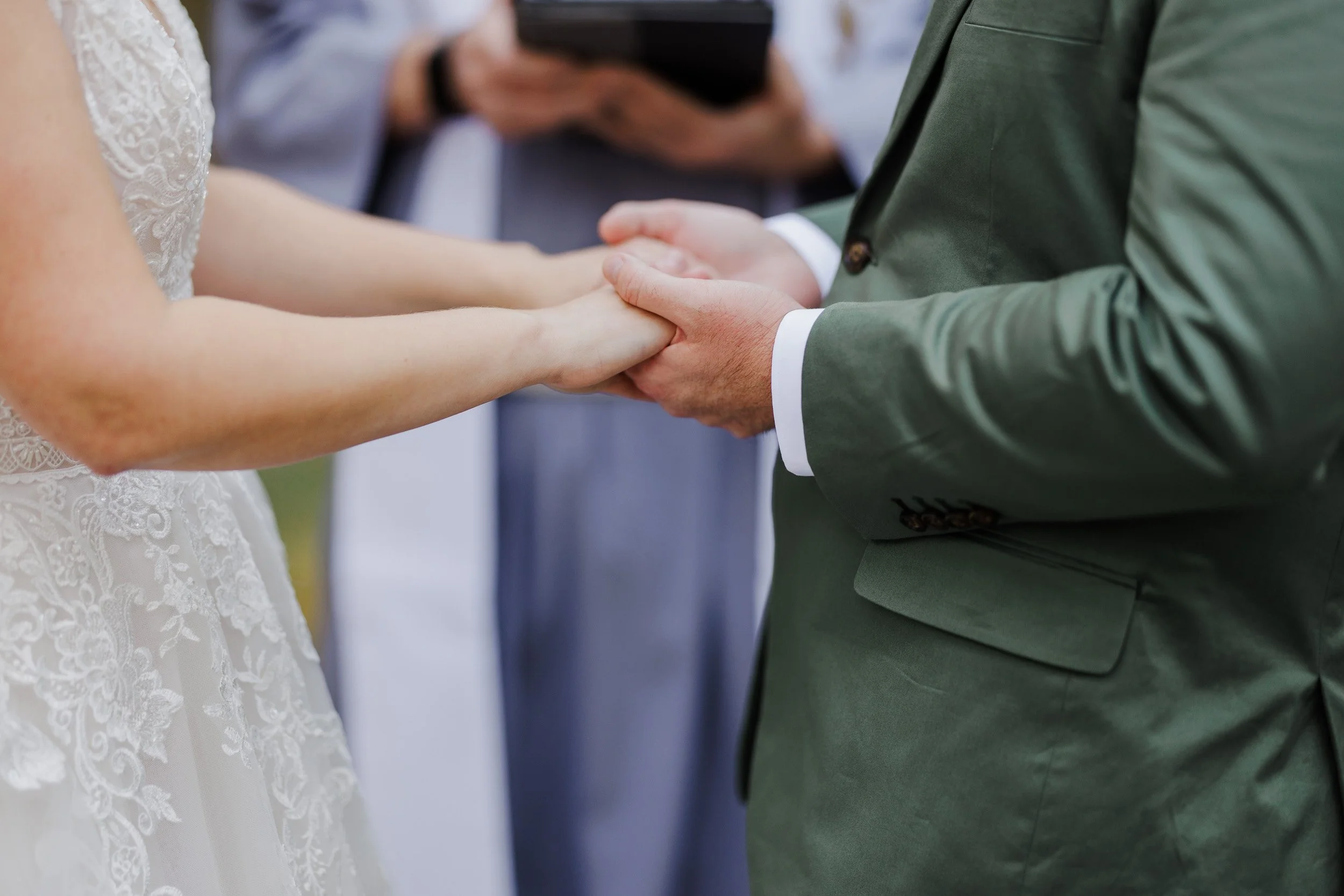 CharlotteWeddingPhotographer_ILBellaGardensWedding_ParksPictures-39.jpg