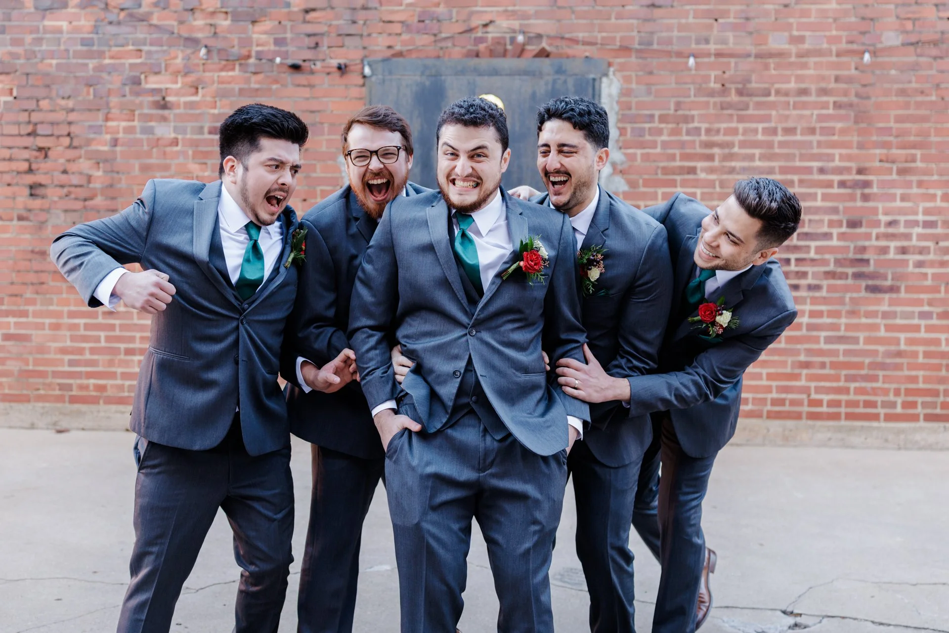 TheLongRoom_PlazaMidwood_CharlotteNCBestFilmWeddingPhotographers_ParksPictures_MichaelParks