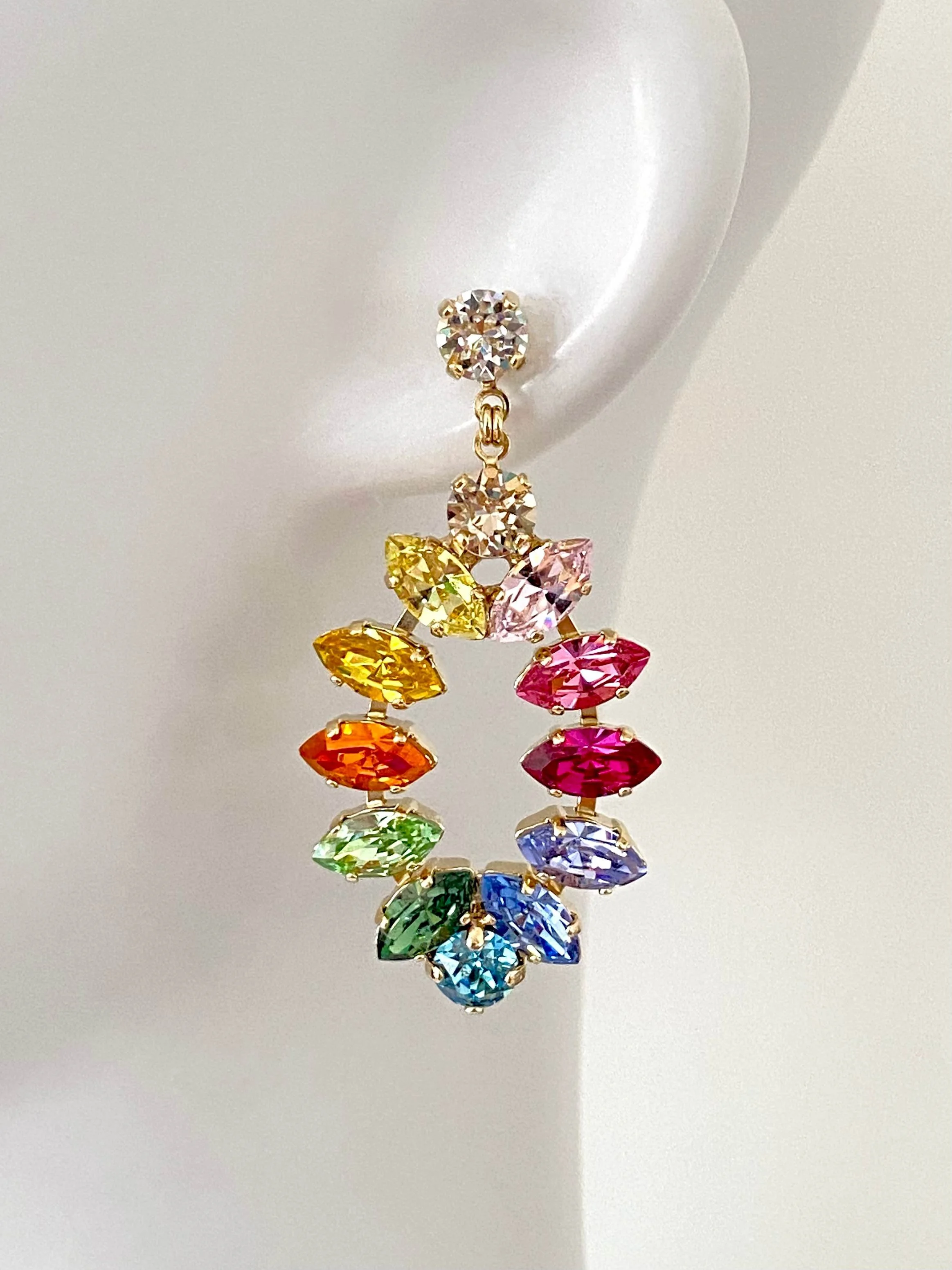 Stones Of Atlantis Thalassa Drop Earrings (S) in paniyiri on head