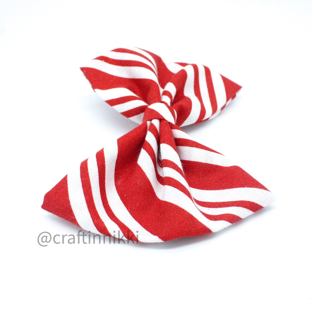 Candy Cane Christmas Handmade Hair Bows - CupcakesClipShop