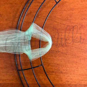 The Easiest Way to Make a Tulle Wreath