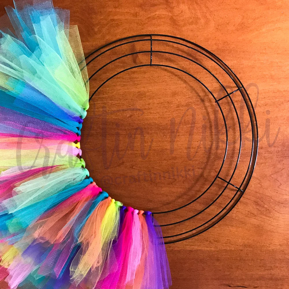 The Easiest Way to Make a Tulle Wreath