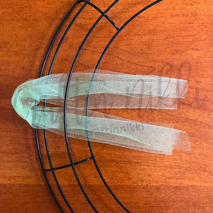 The Easiest Way to Make a Tulle Wreath