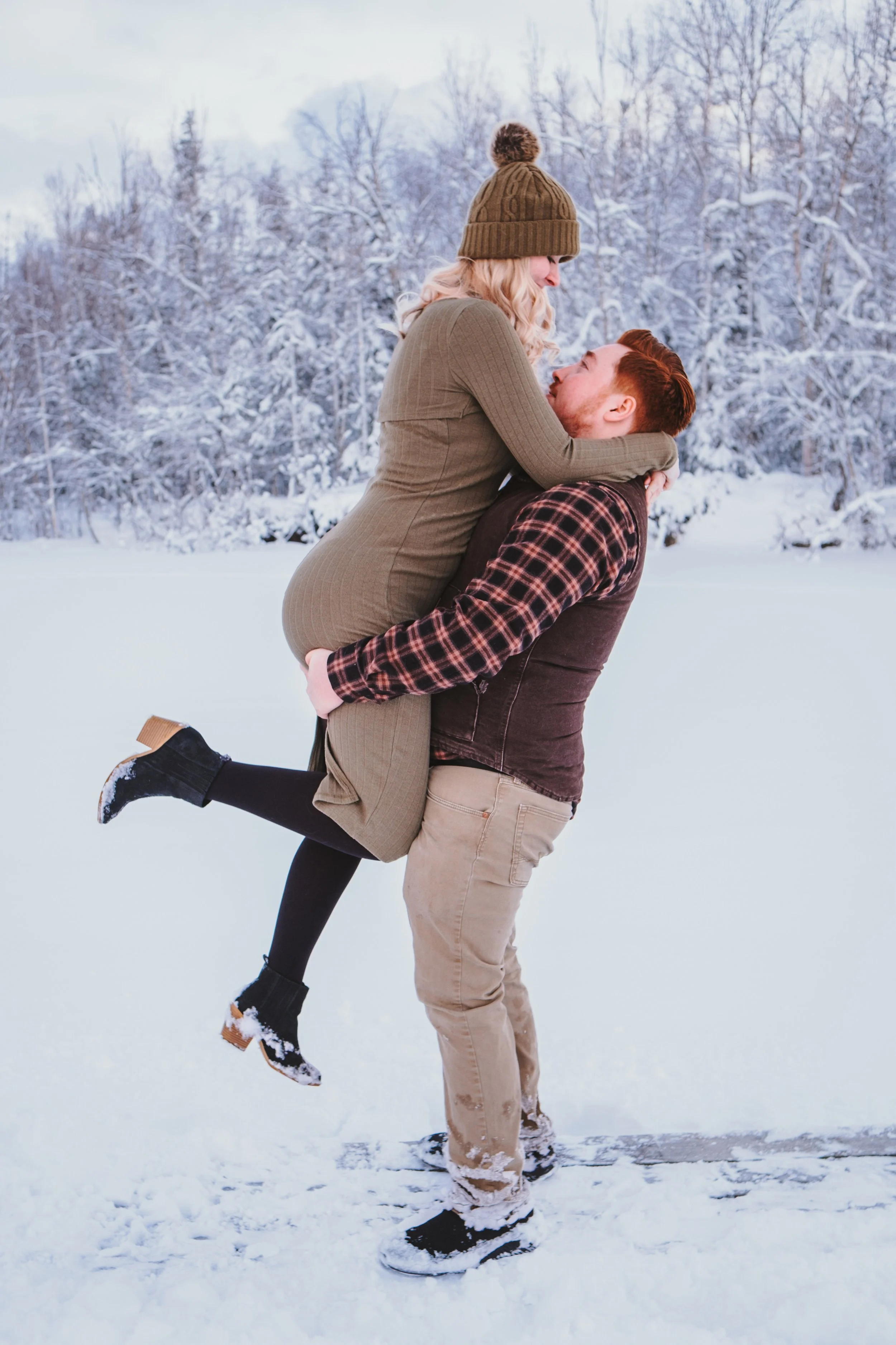 Kylie Cam Winter Maternity-06.jpg