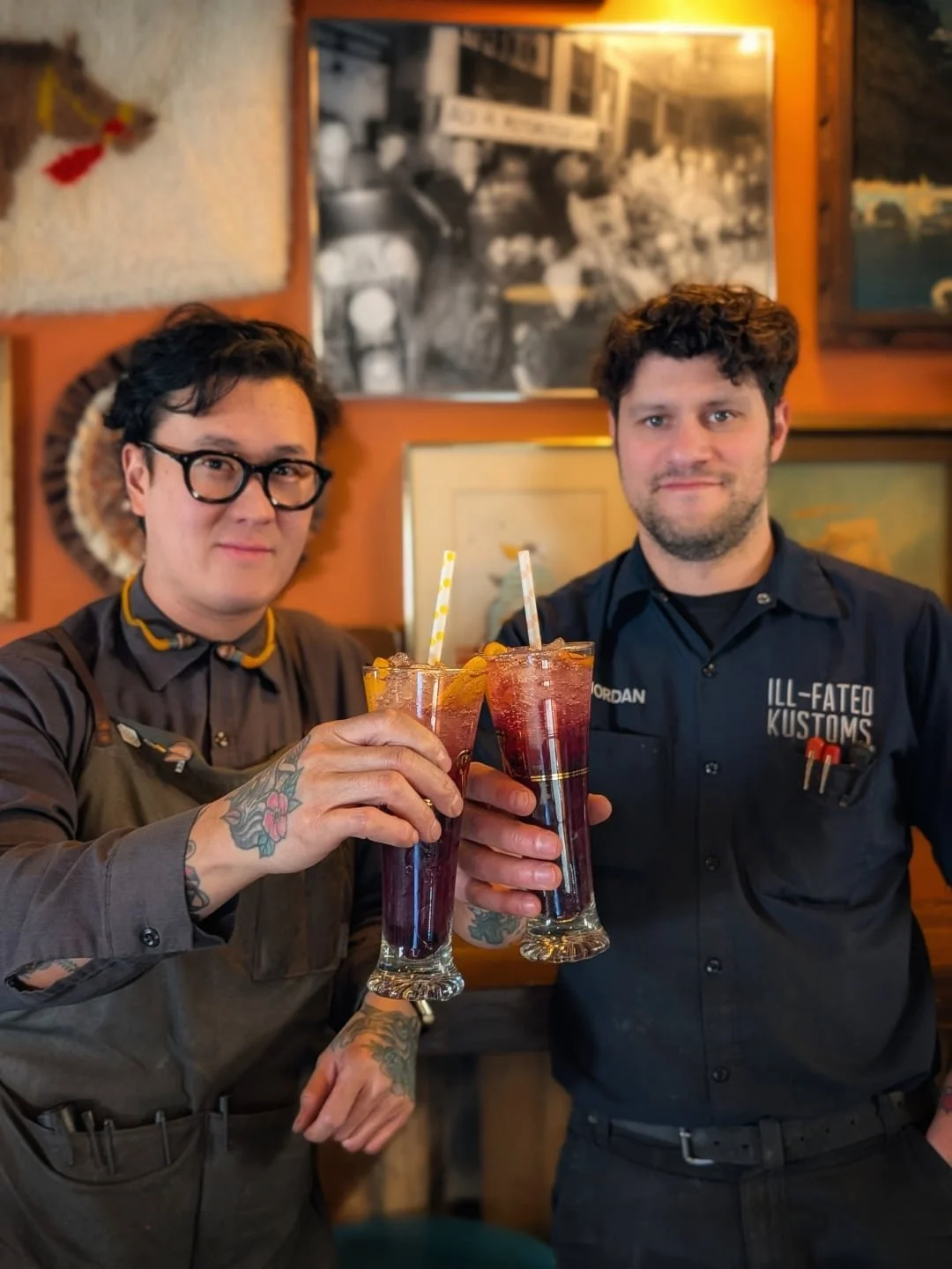 ⚠️ DYK TPE is open on Friday nights starting tomorrow until the end of February?! It's TRUE, so cheers to that with one of our fun spiked wild blueberry and mandarin orange cocktails. Very crushable ;)

🗓️ Friday nights from 6PM to 10PM from Jan. 23
