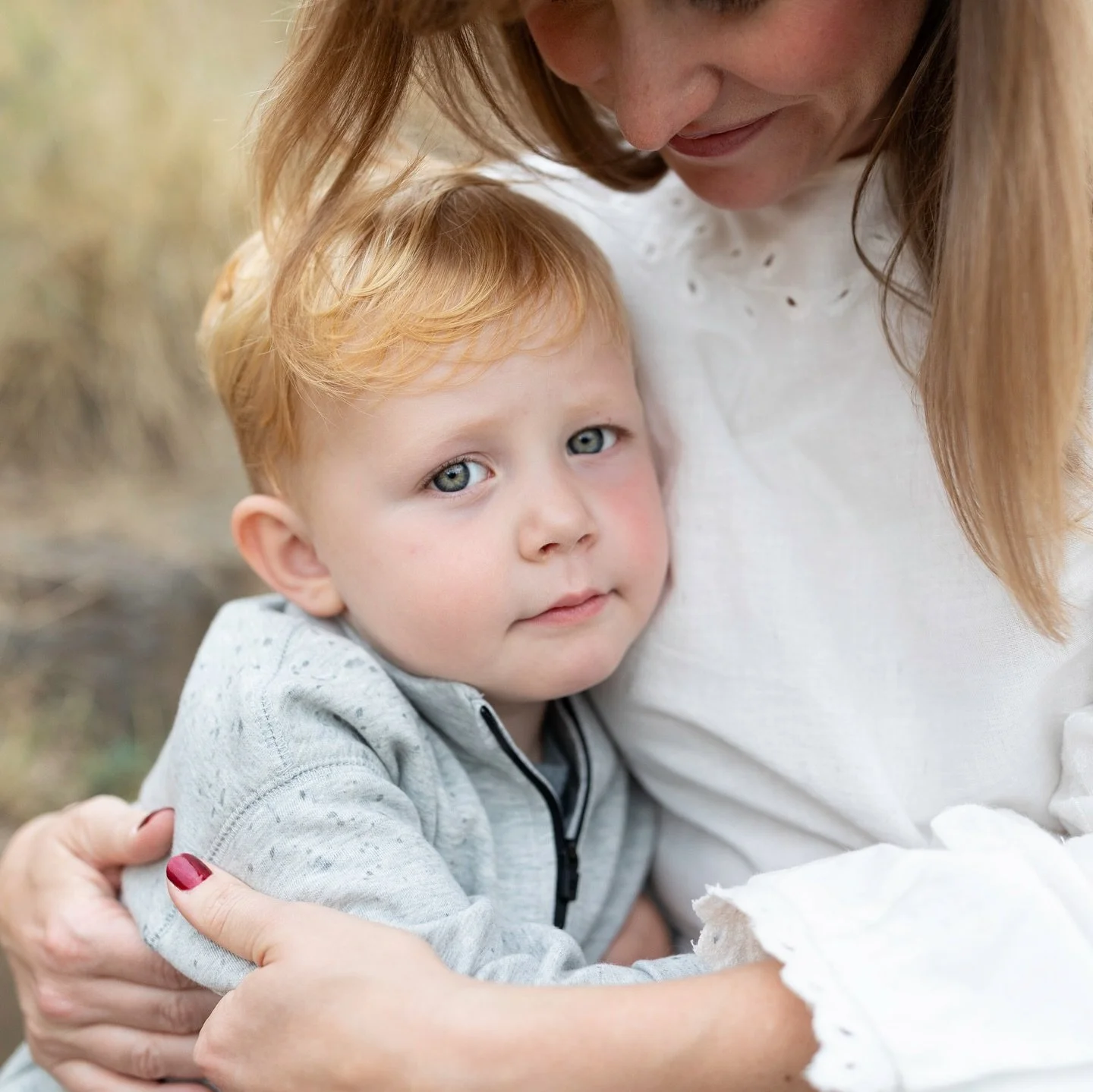 Where has the time gone? Everything moves so fast when you have a child. 

I&rsquo;ve been meaning to share more with you all the wonderful fall minis from this season! Truthfully, I think it&rsquo;s been the most beautiful transition of seasons this