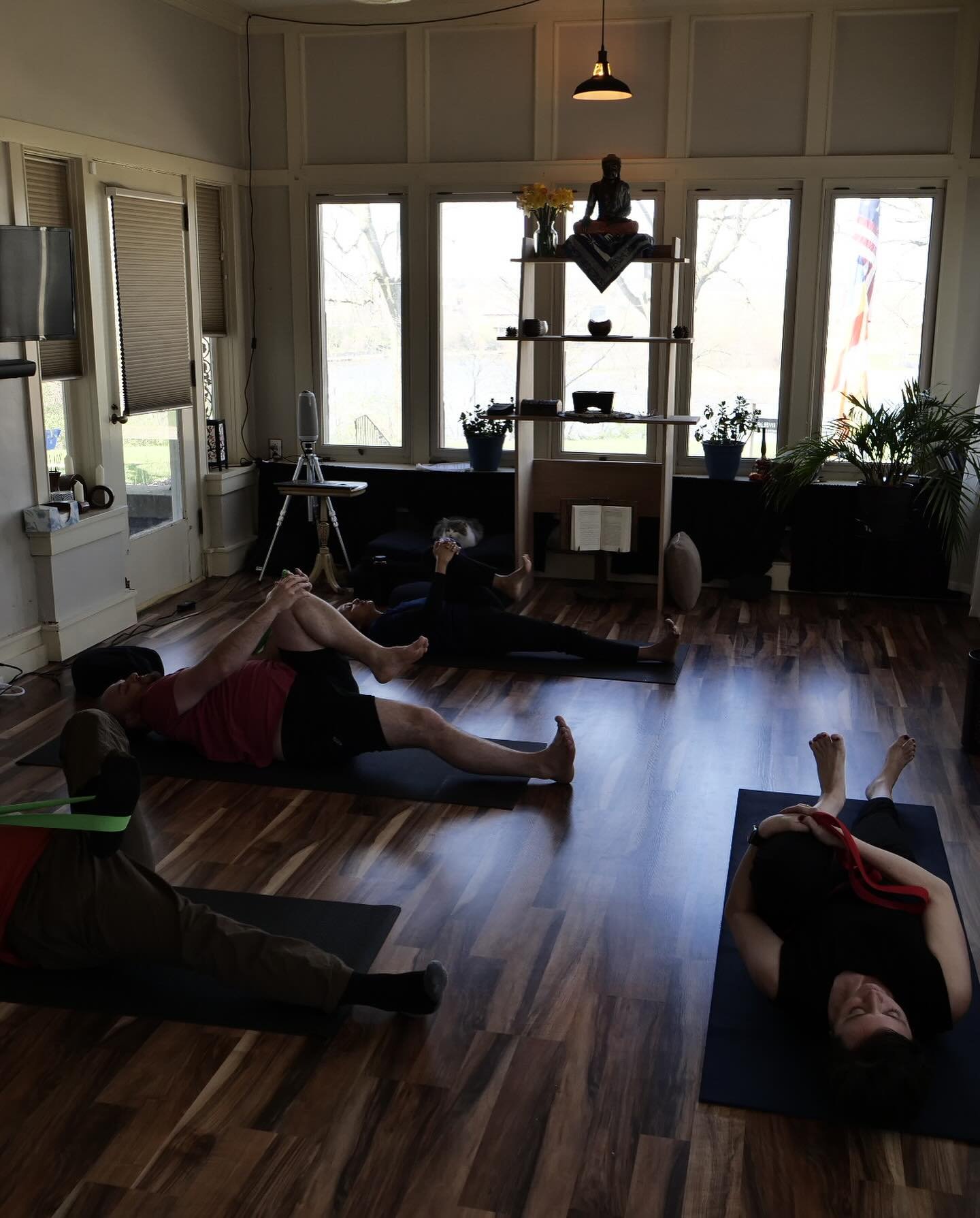 We do more than meditation during retreat! Here Kyōkan Vanessa leads the group in a relaxing yoga session. #zen #yoga #zenyoga #buddhist #pickusottawail