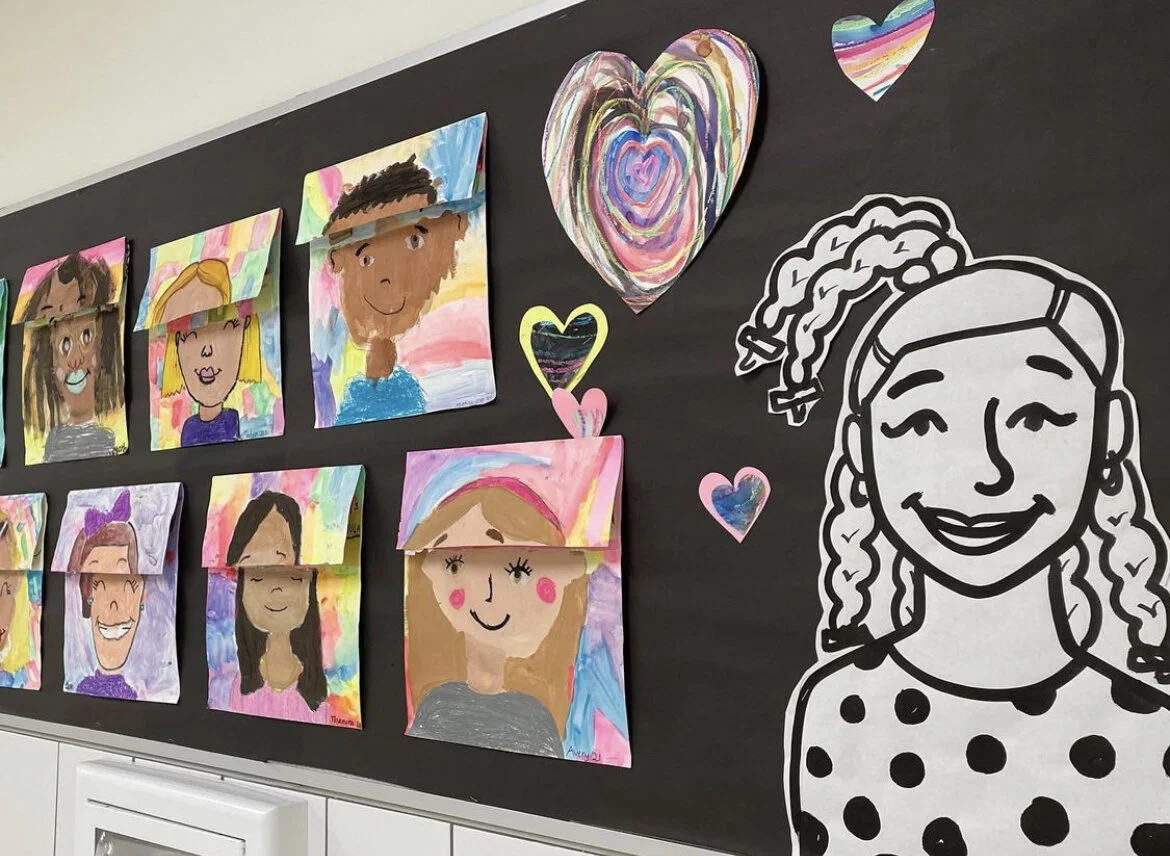 Here you can see how they add a nice detail around student art!