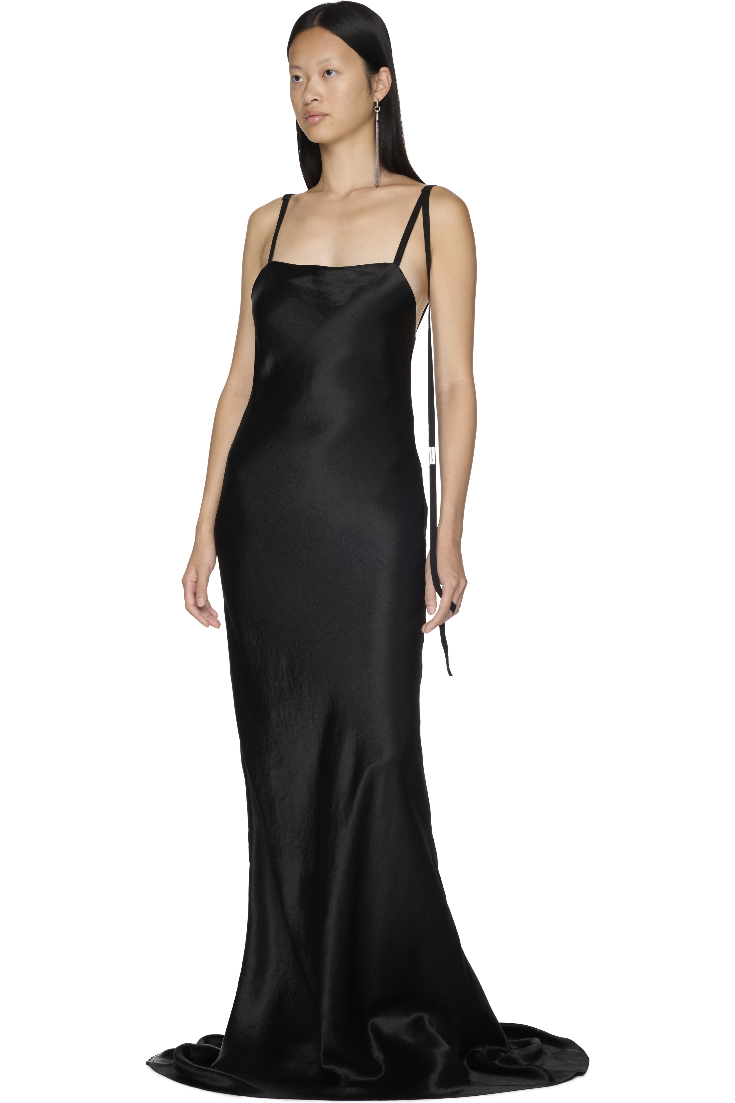 FW24_Ann-Demeulemeester_OnModel2_ModelOphelie_SKUANND100311028_SKUANND100316023_SKUANND100344023_Contra.png