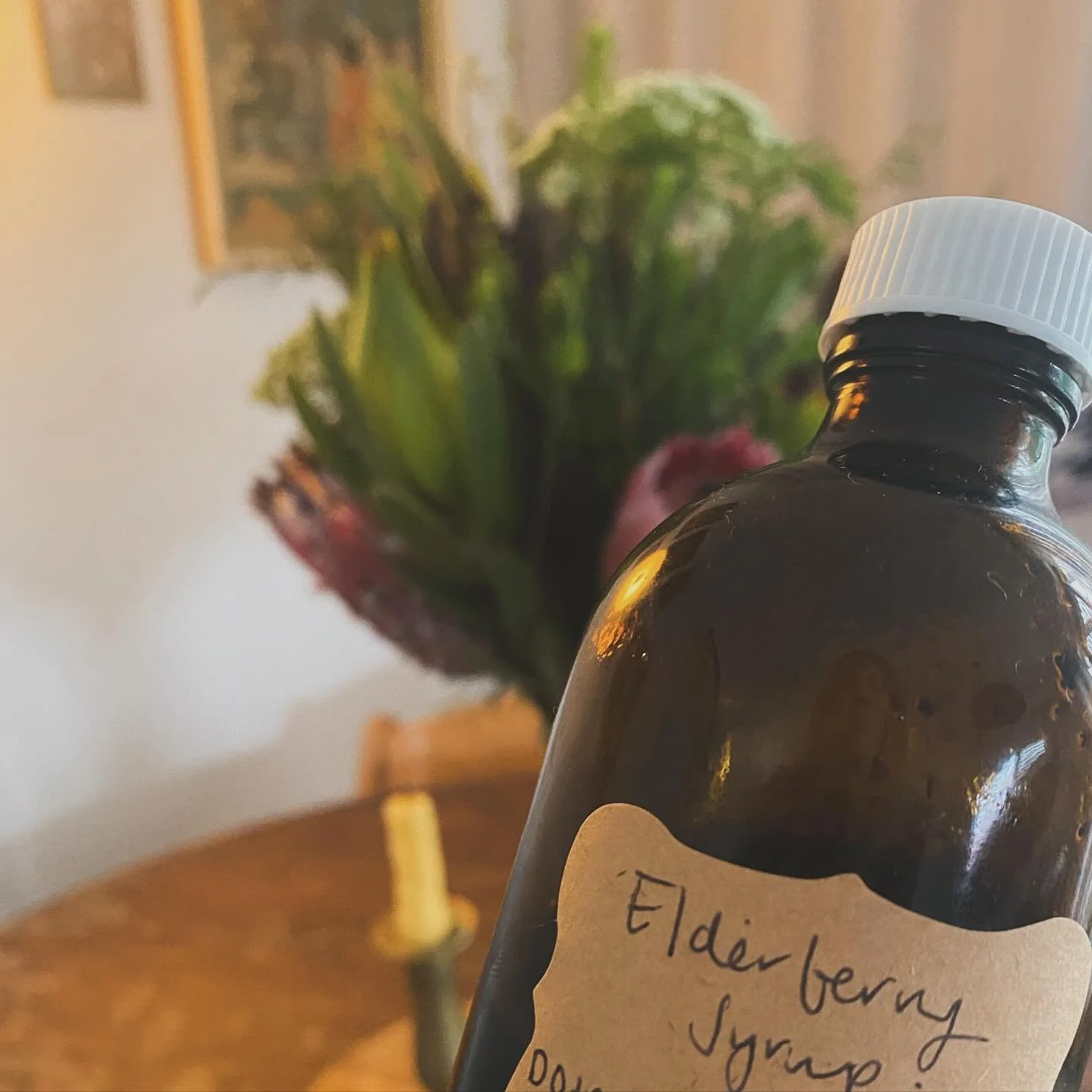 Elderberry syrup 

A super easy, inexpensive herbal medicine to keep on hand for any time a little immune boost is needed. Use for sore throats, coughs and colds/flus. This recipe is suitable for children over 12 months.

Ingredients:
50g elderberrie