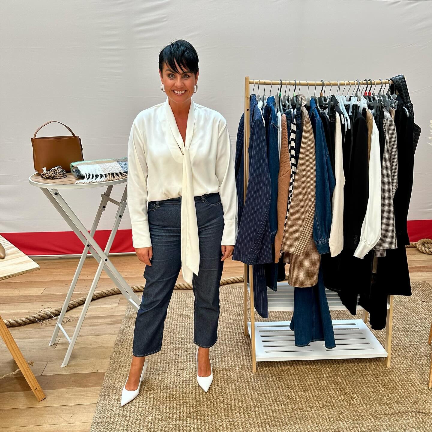 &bull; F A S H I O N - W O R K S H O P S &bull;
#styledbyjade #westfieldstylist #stylingworkshop 

The past two days I have had the absolute pleasure of hosting two fashion workshops at @westfieldgeelong sharing all things fashion 🤎

Thank you to al
