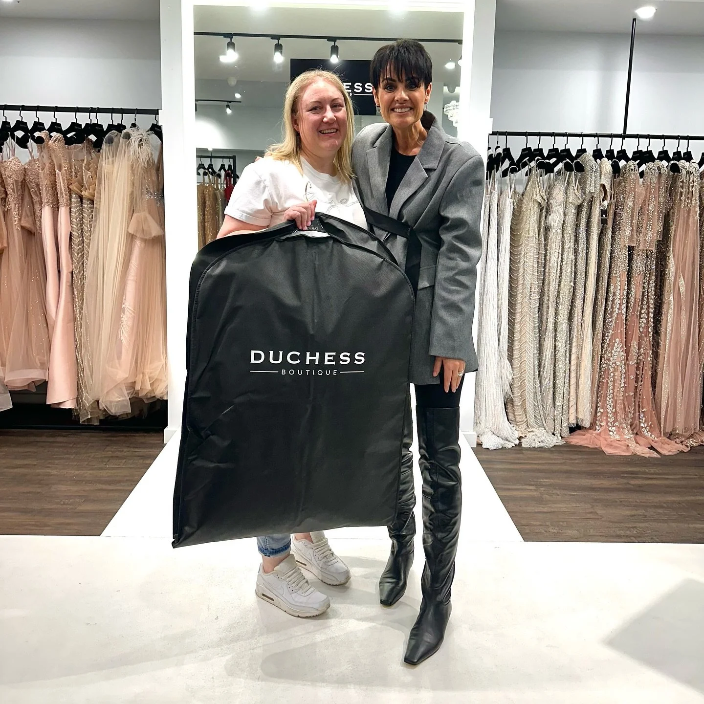YES TO THE DRESS ✨✨
Today I had the absolute honour of styling one of my beautiful clients for her very special day, her wedding day. 
First on the list was finding her dream dress&hellip; and let me tell you, it&rsquo;s not your traditional white! S