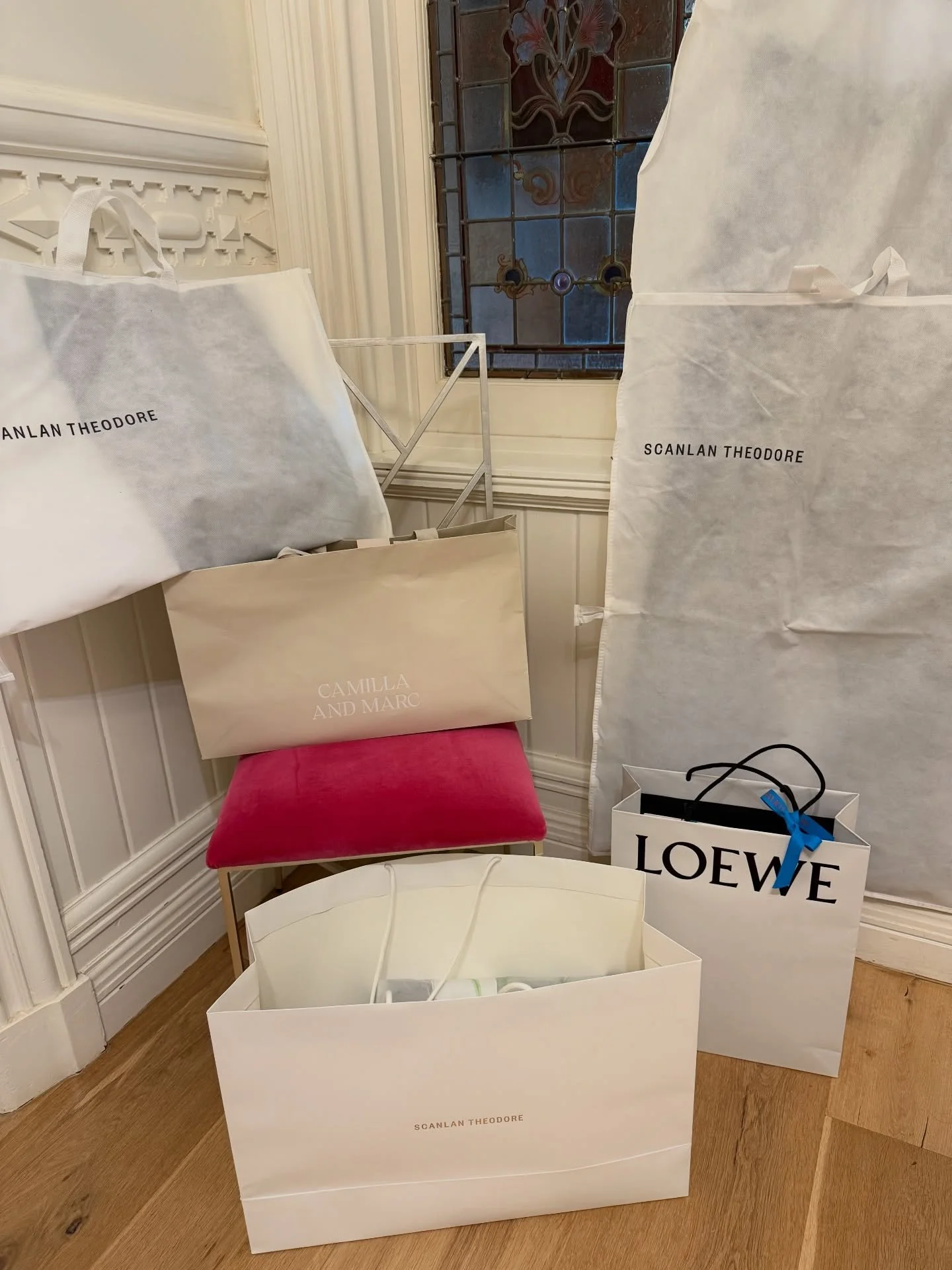 &bull; P E R S O N A L - S H O P P I N G &bull; 

I met with Jen about a month ago for a Wardrobe Makeover and Personal Shopping Day, and whilst it was a very successful session, there were still a few key pieces we wanted to add to complete her ward