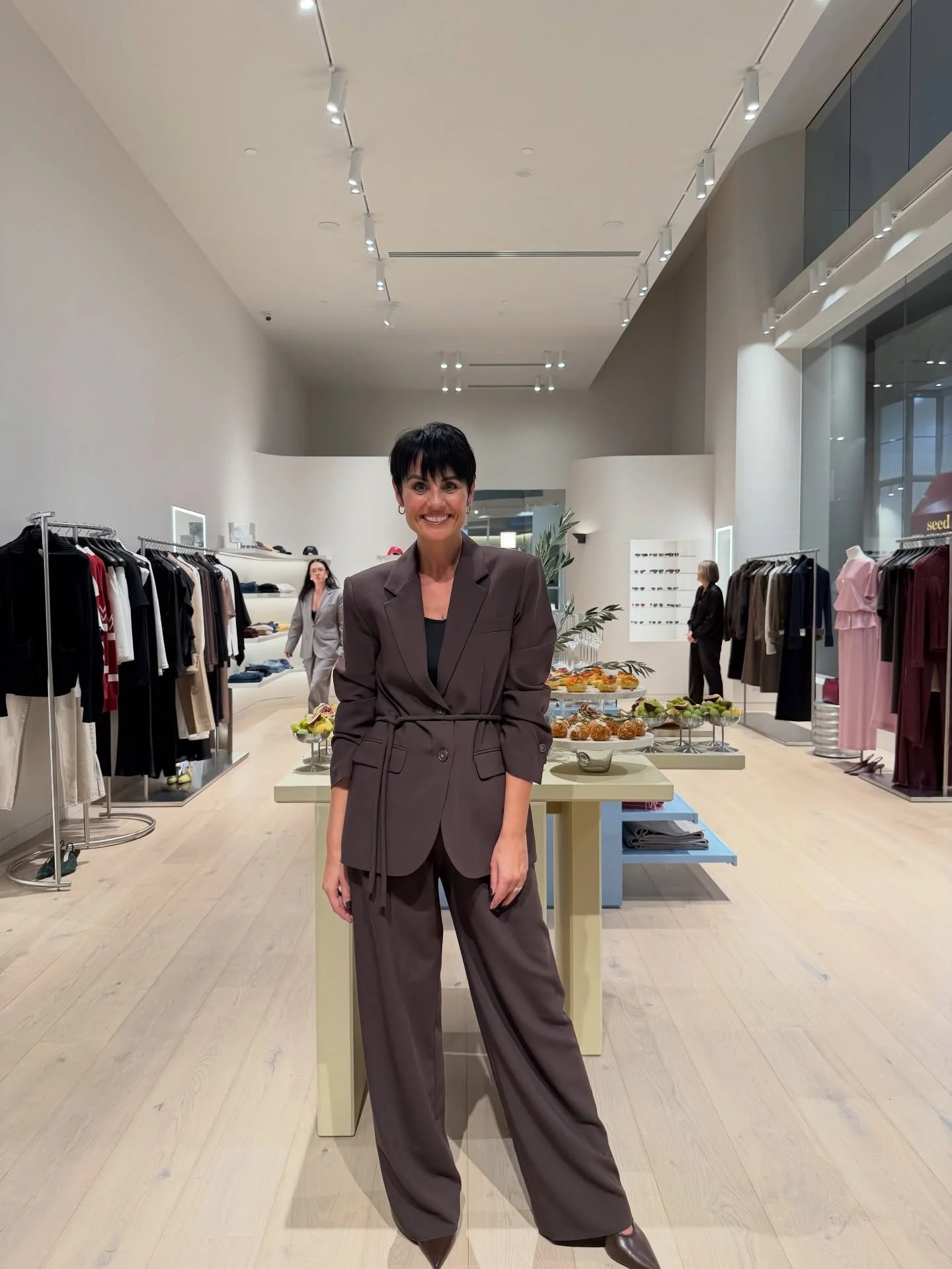 Last night I had the absolute pleasure of hosting an intimate VIP evening for @viktoriaandwoods at the @westfielddoncaster boutique&hellip;

A beautiful celebration of the Autumn/Winter 2026 collection, surrounded by fashion, champagne, and the most 