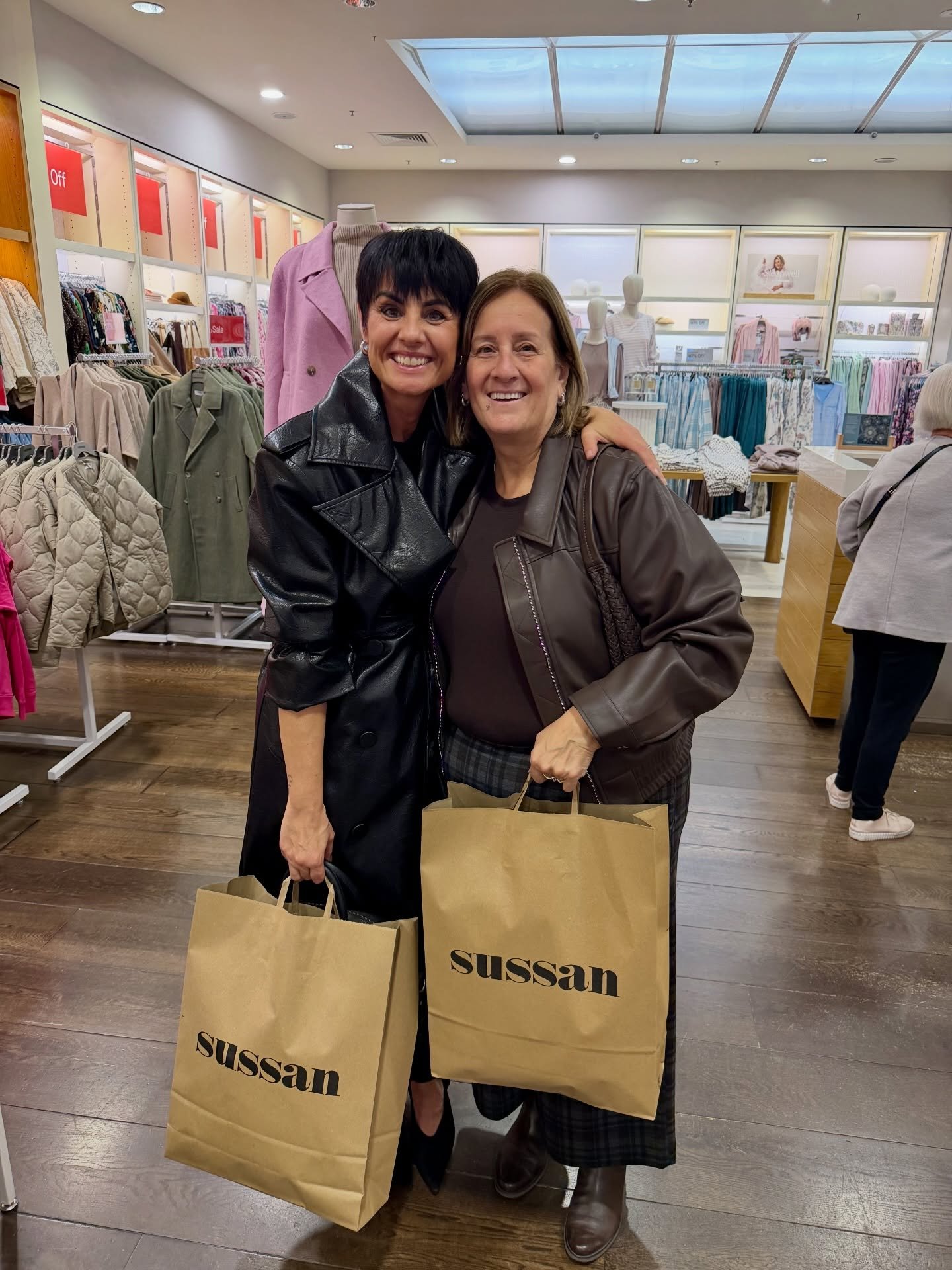 &bull; P E R S O N A L - S H O P P I N G &bull;

Today I had the absolute pleasure of taking a lovely new client on a Personal Shopping Experience at Westfield Doncaster, gifted to her by her children for her birthday. 

At 69, still working as a nur