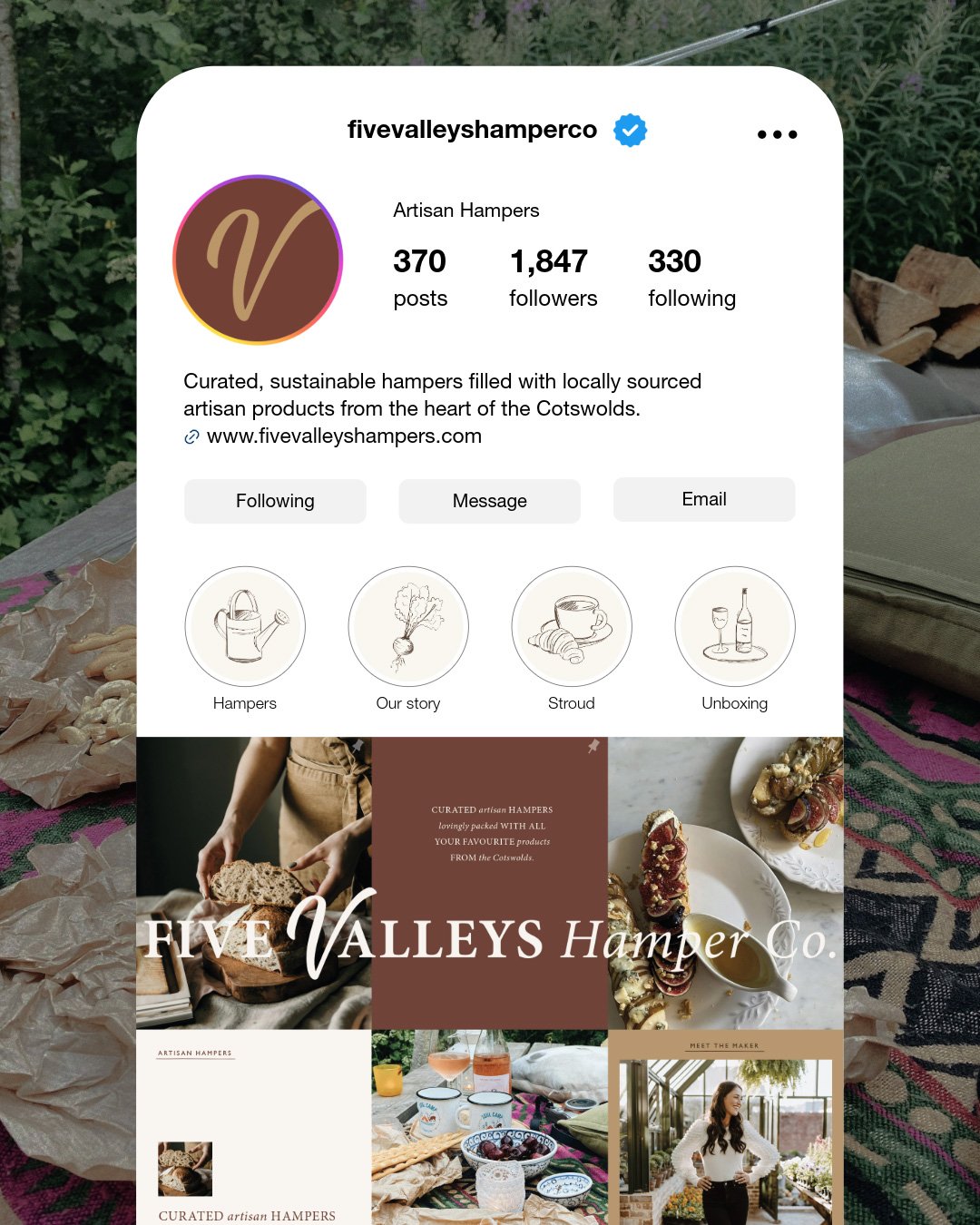 Instagram grid design for a gifting hamper business in Stroud, Cotswolds UK by Mechele Made Design Cirencester