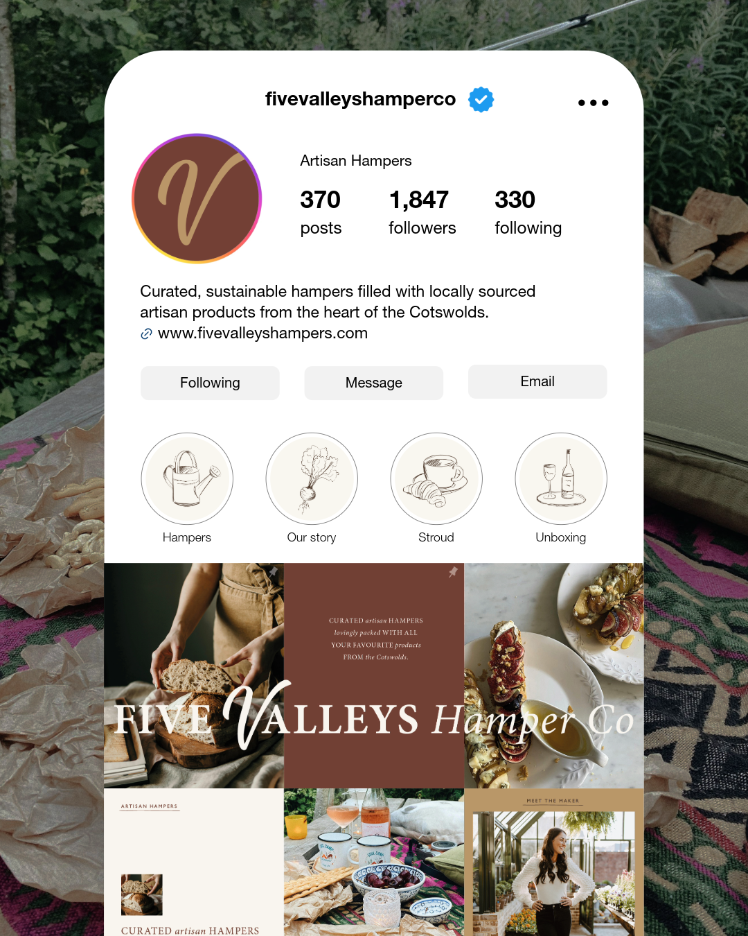 Social media grid design for a gifting hamper business in Stroud, Cotswolds UK by Mechele Made Design Cirencester