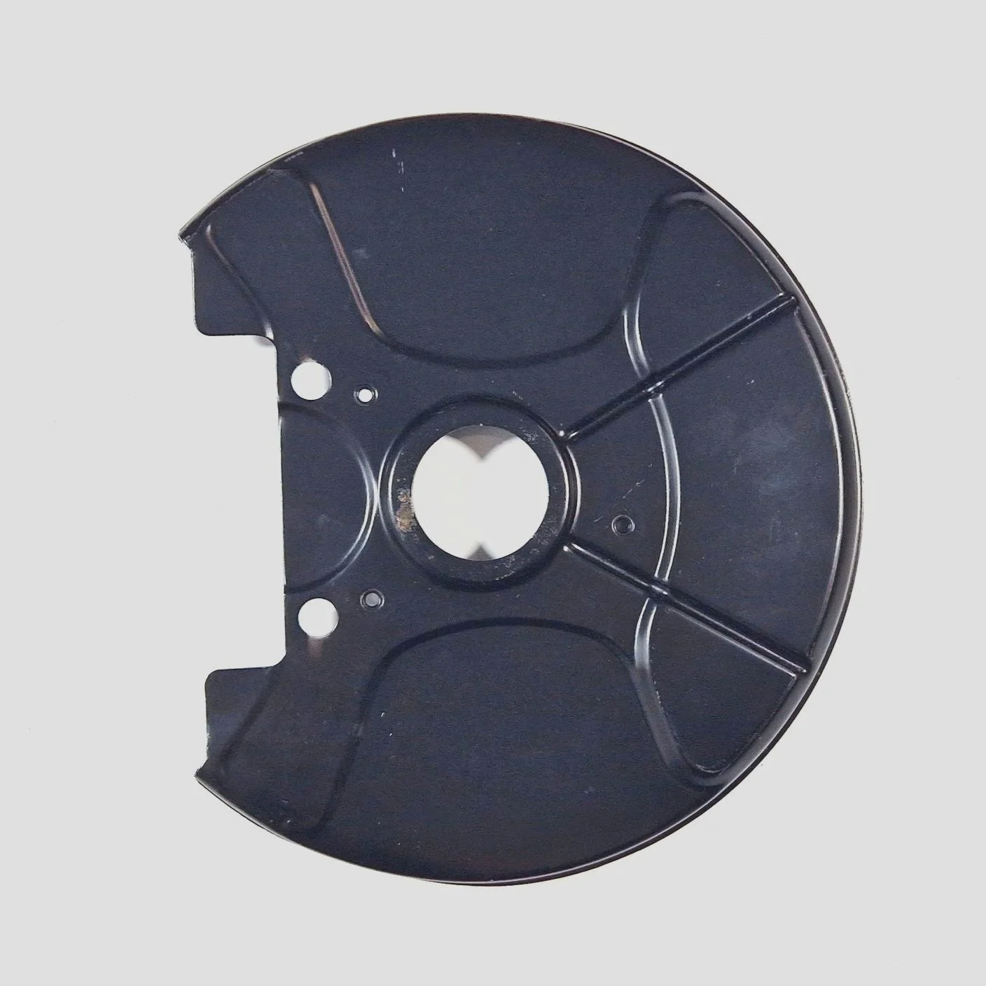 thumbnail image 2 of Front Right Brake Disc Dust Cover / Back Plate For BMW 3 Series F30/F31 & 4 Series F32/F36 2 of 6