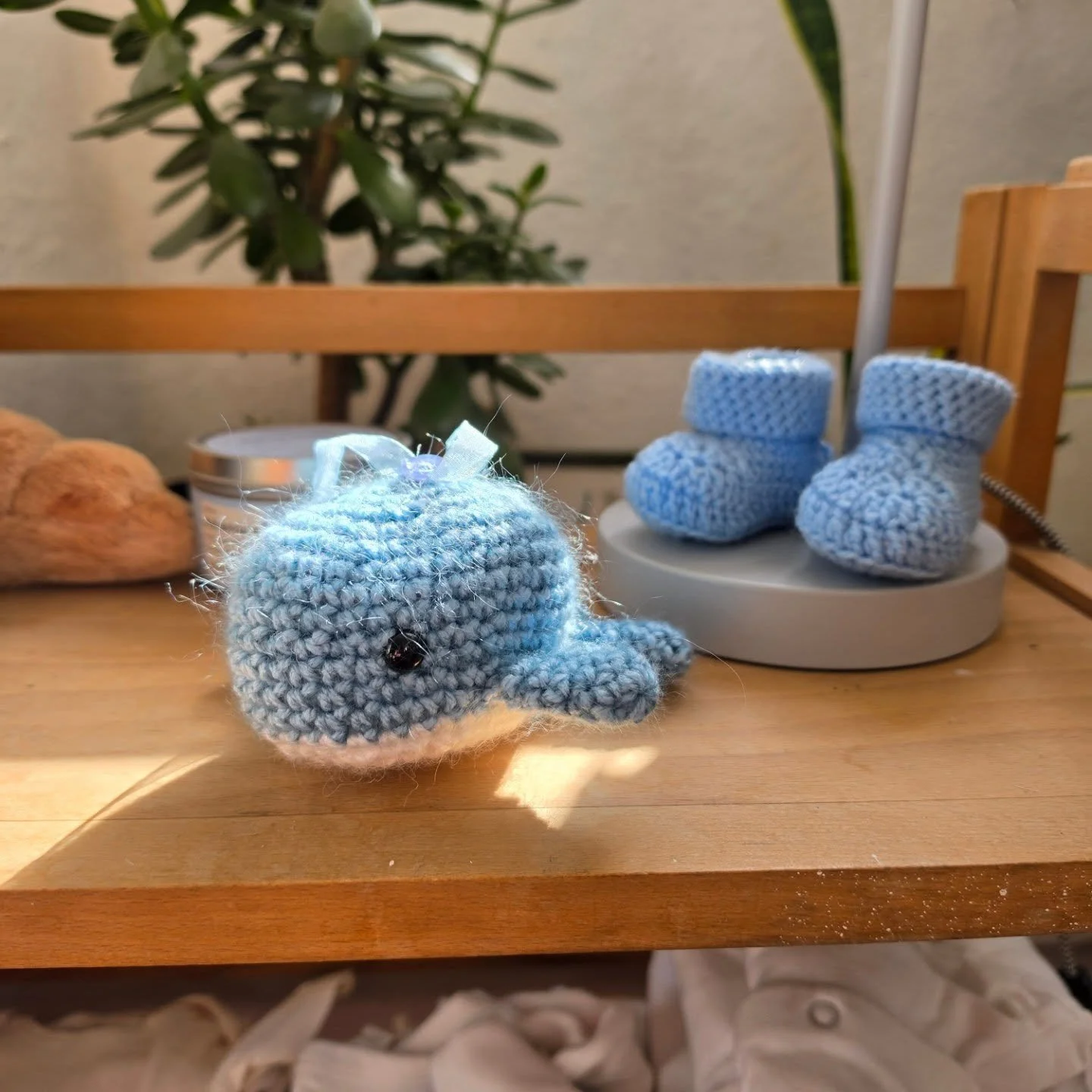 Admiring bubba's adorable little crochet stash ☺️
Booties from Jack's mumma and Nana Norfolk, Billie and this beautiful 🐋 from fabulous Lynda @off.the.hook_crochet 

#babyboy #comingsoon #whale #crochet