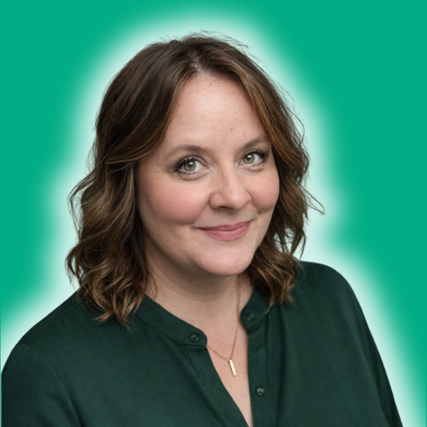 ADROIT SERVICES - AMAZING BATHROOMS | MANAGING PARTNER EMMA BUTT