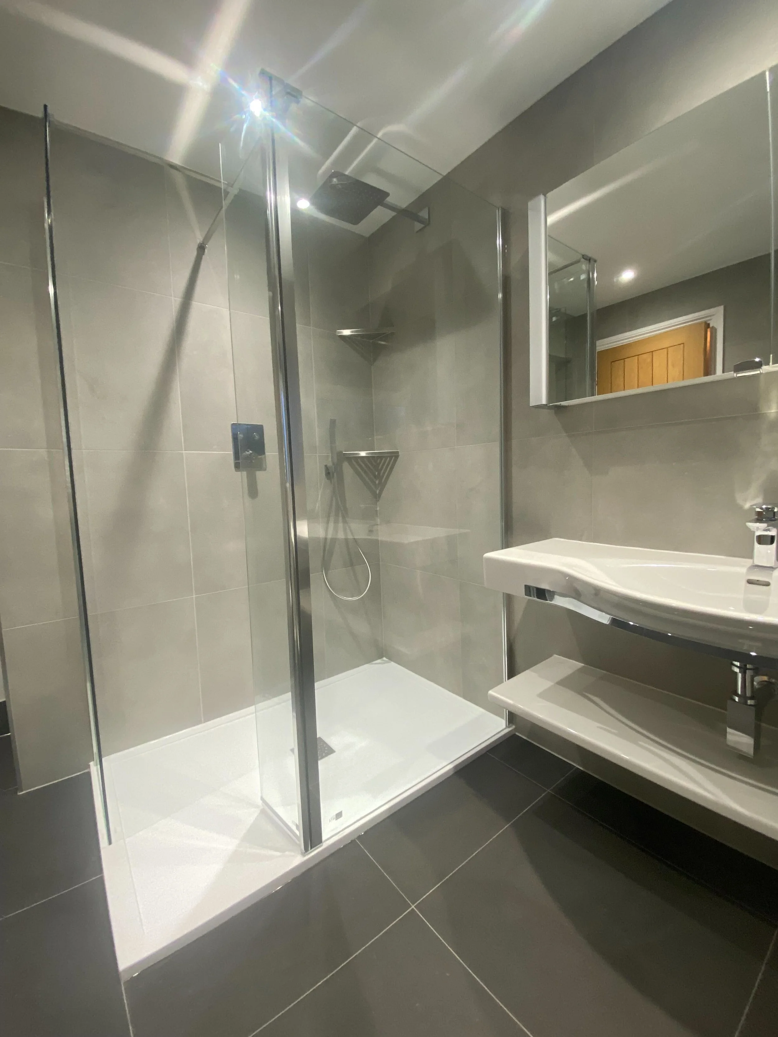 Bathroom Solutions in Aylesbury, Thame, High Wycombe, Princes Risborough, Waddesdon, Amersham, Tring, Great Missenden, Long Crendon