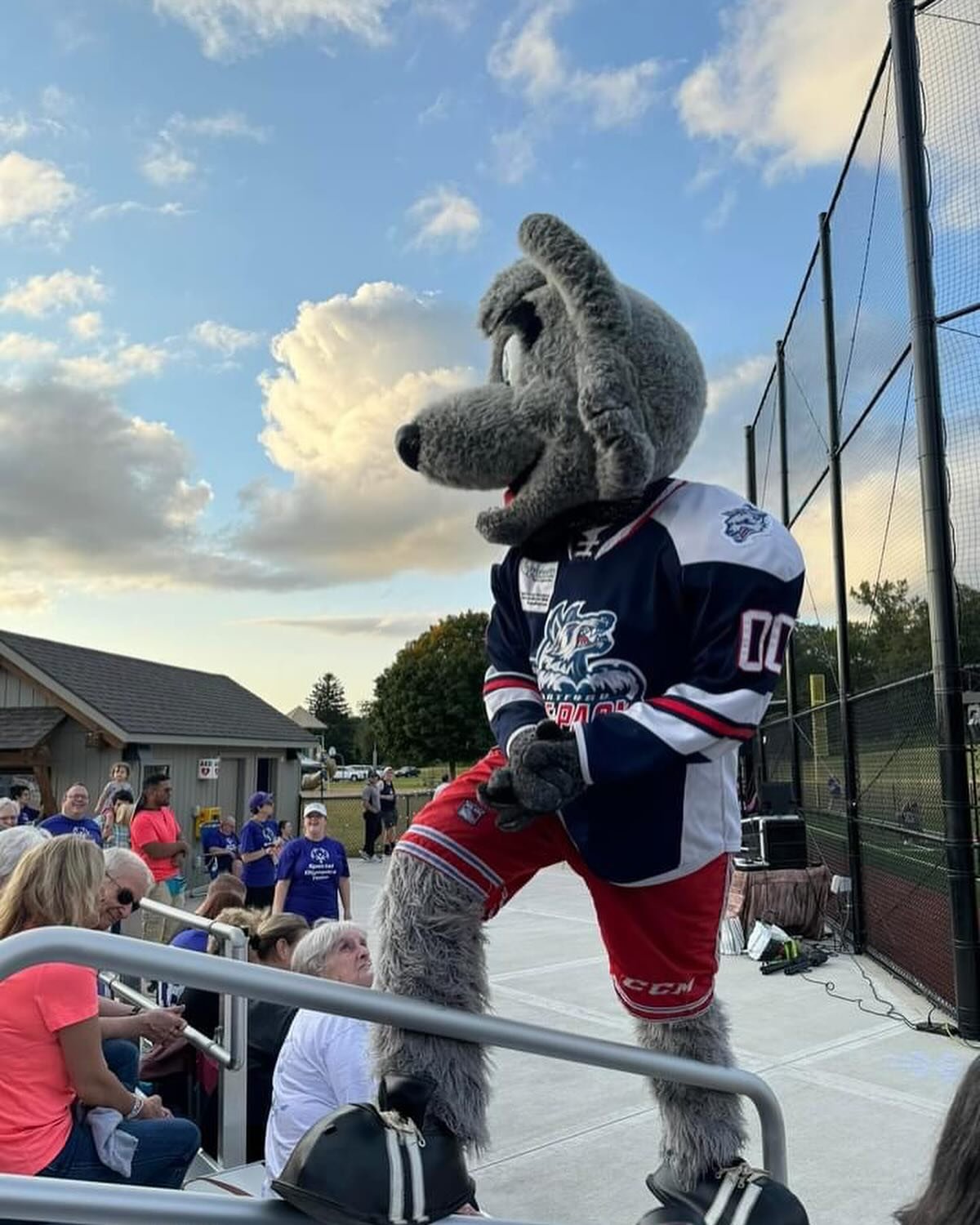 Great to be see the Vernon Miracle Field filled with activity! 

Great job Amy and Mike and all the volunteers and athletes from Vernon Special Olympics! 

The Home Run Derby was a success!!!