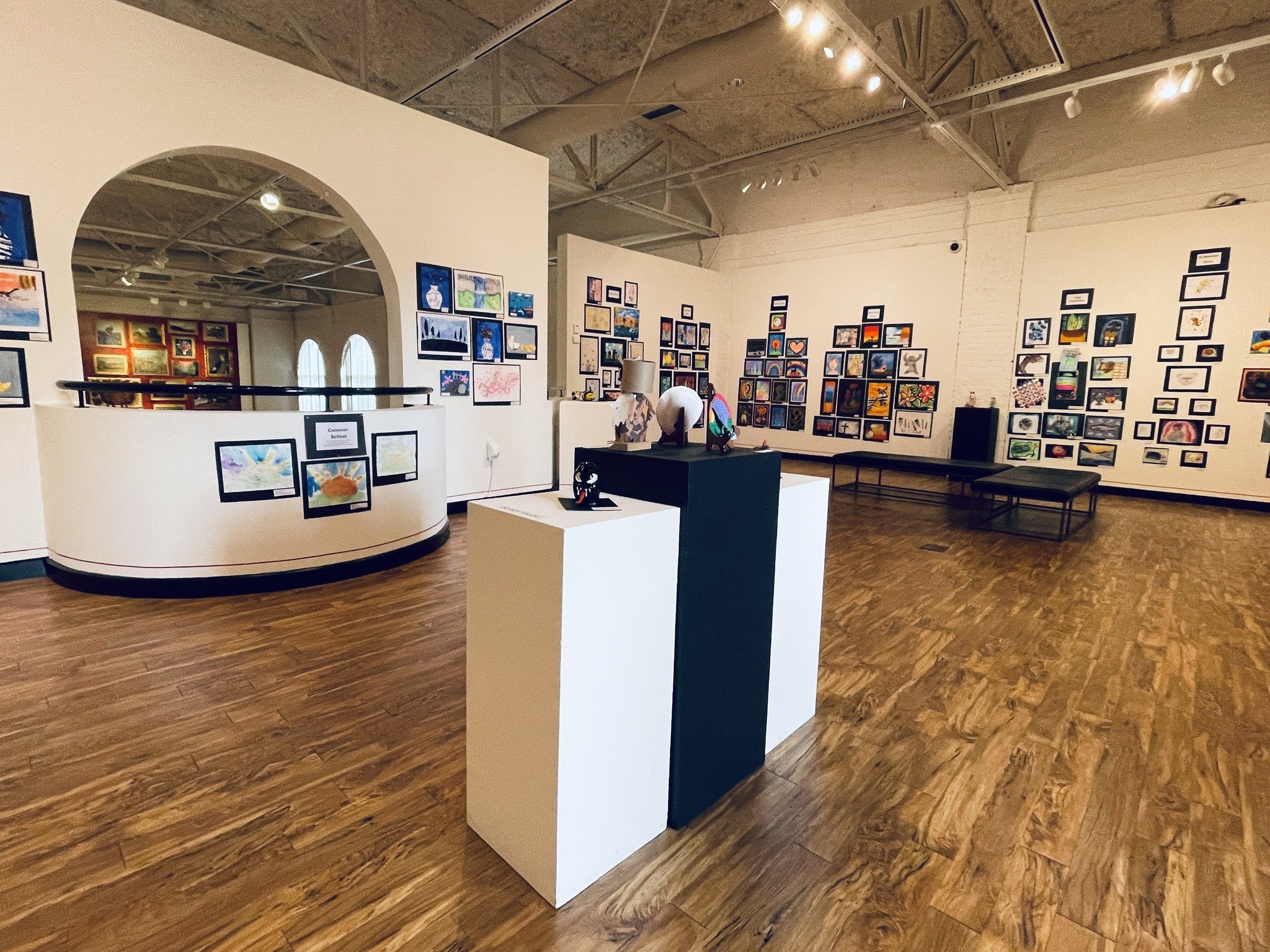 The 77th Annual Paul Whitener Memorial Student Art Show (Elementary School Division) is on view on our 3rd floor Mezzanine Gallery. Awards presentation on Thursday, April 18 at 6 PM in the Drendel Auditorium. #youngtalent #HMA #free