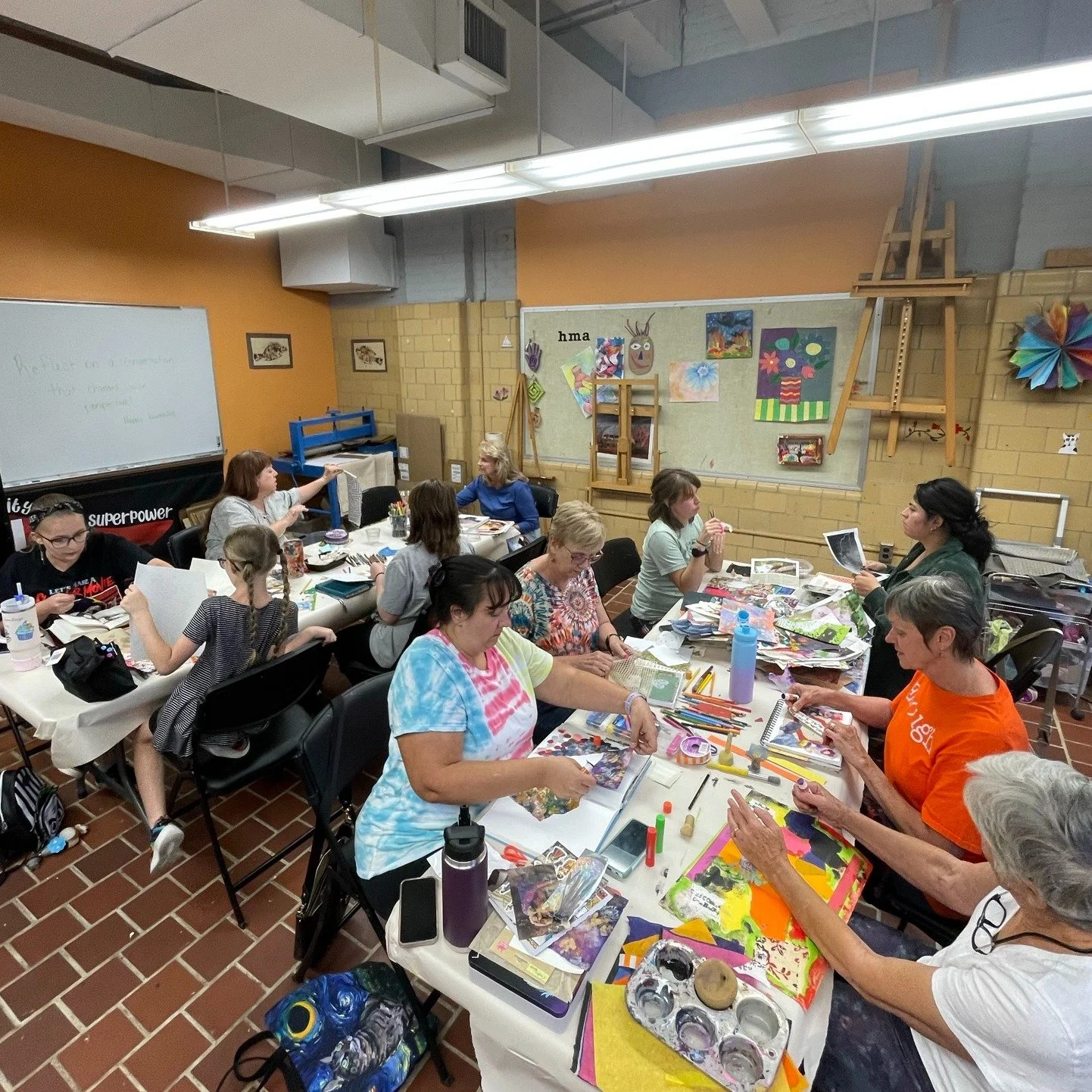 Thursday is our first Journaling Club of 2026! If you have not ever joined, now is the perfect time! We meet once per month and learn new skills and just relax together! Come join! This Thursday at Shuford House and Gardens, 5-7pm. Contact Karla to r