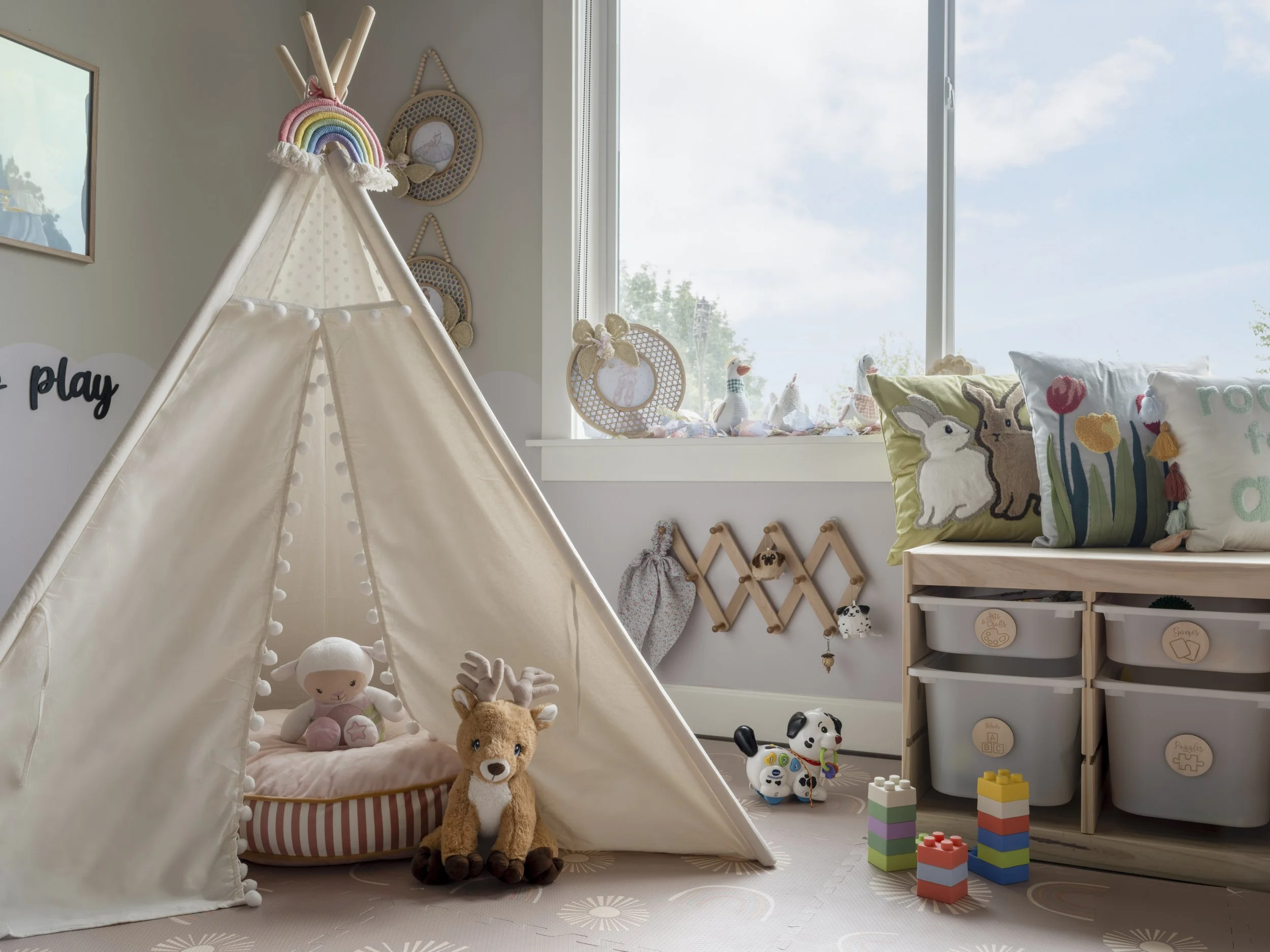 “Living Rooms vs. Toddler Gymnastics: How to Stay Stylish When Your Kids Are Crashing the Couch”